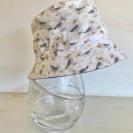 Summer hat in seagull & chips fabric