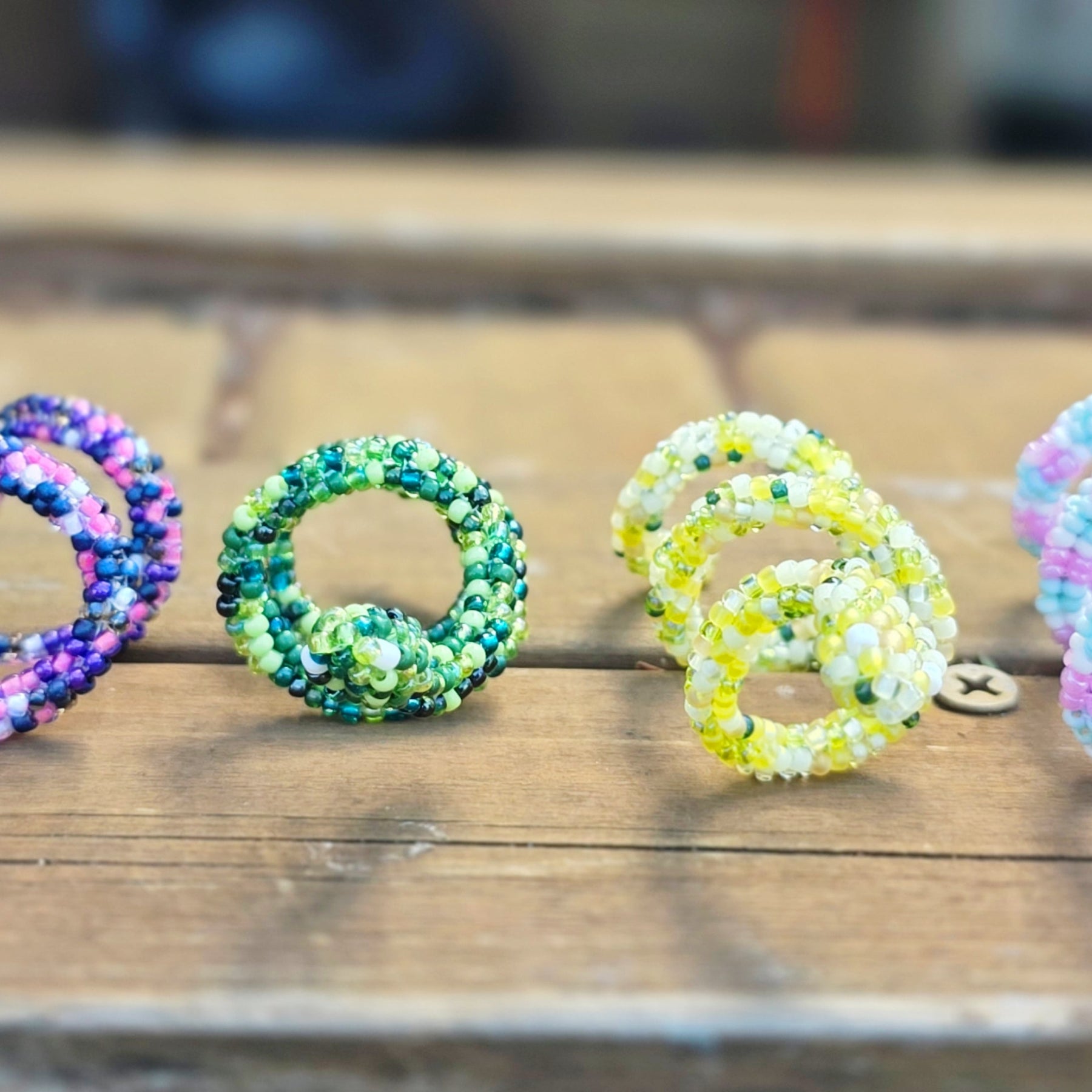 Flexible Beaded Snake Ring - Greenie
