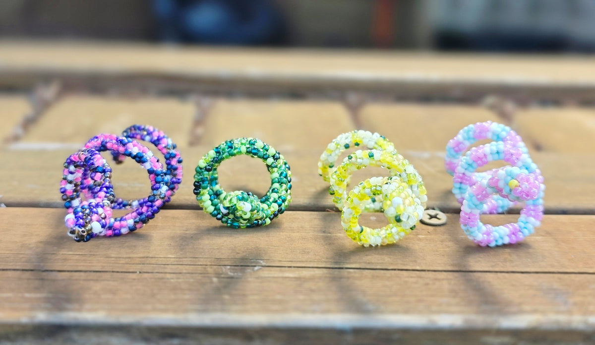 Flexible Beaded Snake Ring - Greenie