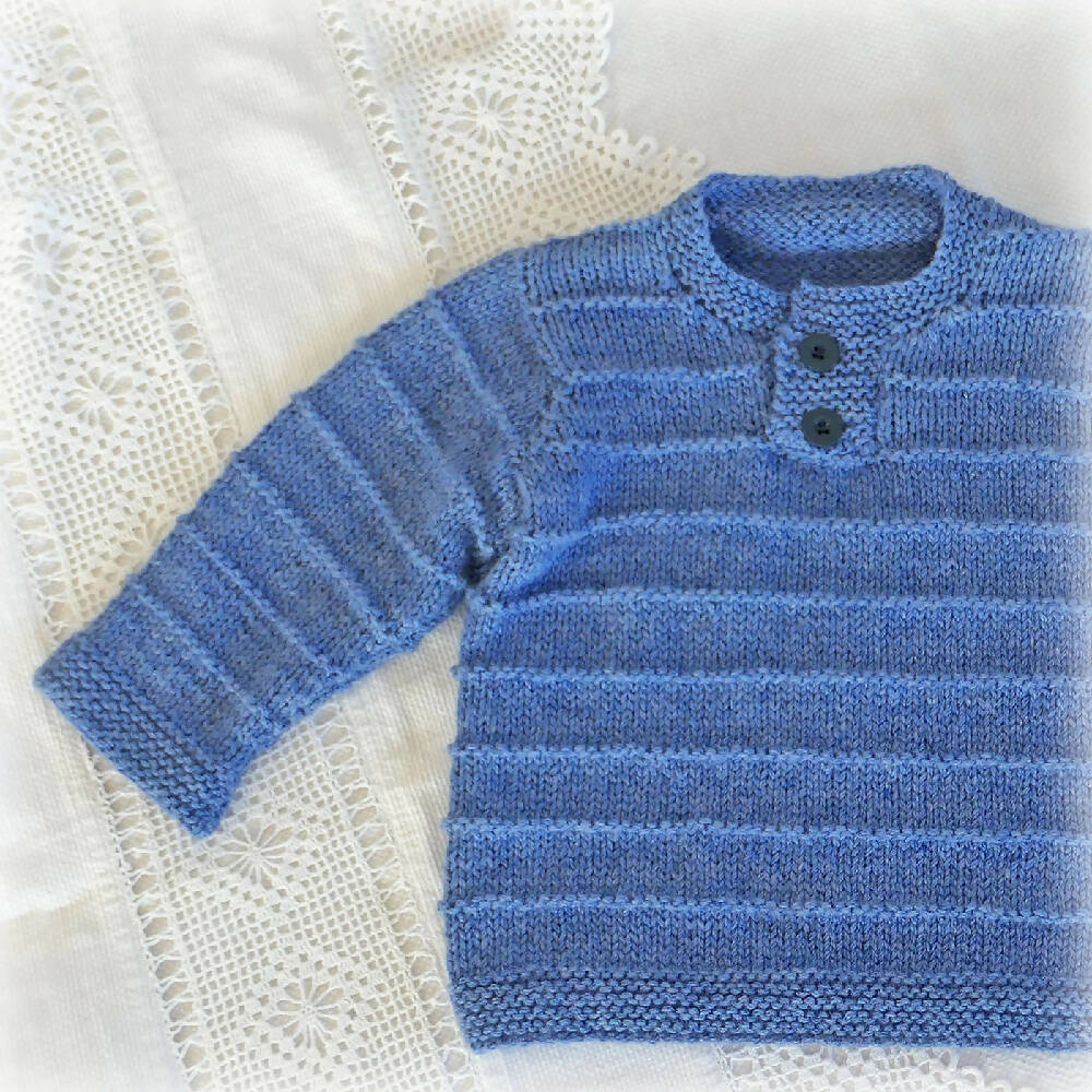 Classic jumper/pullover. Size 1-2. Blue or bronze. Unisex.