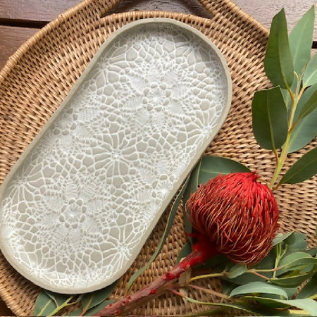 Stoneware serving platter|Oval form - Large|Vintage doily imprint|Floral