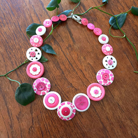 Pink bubbles necklace
