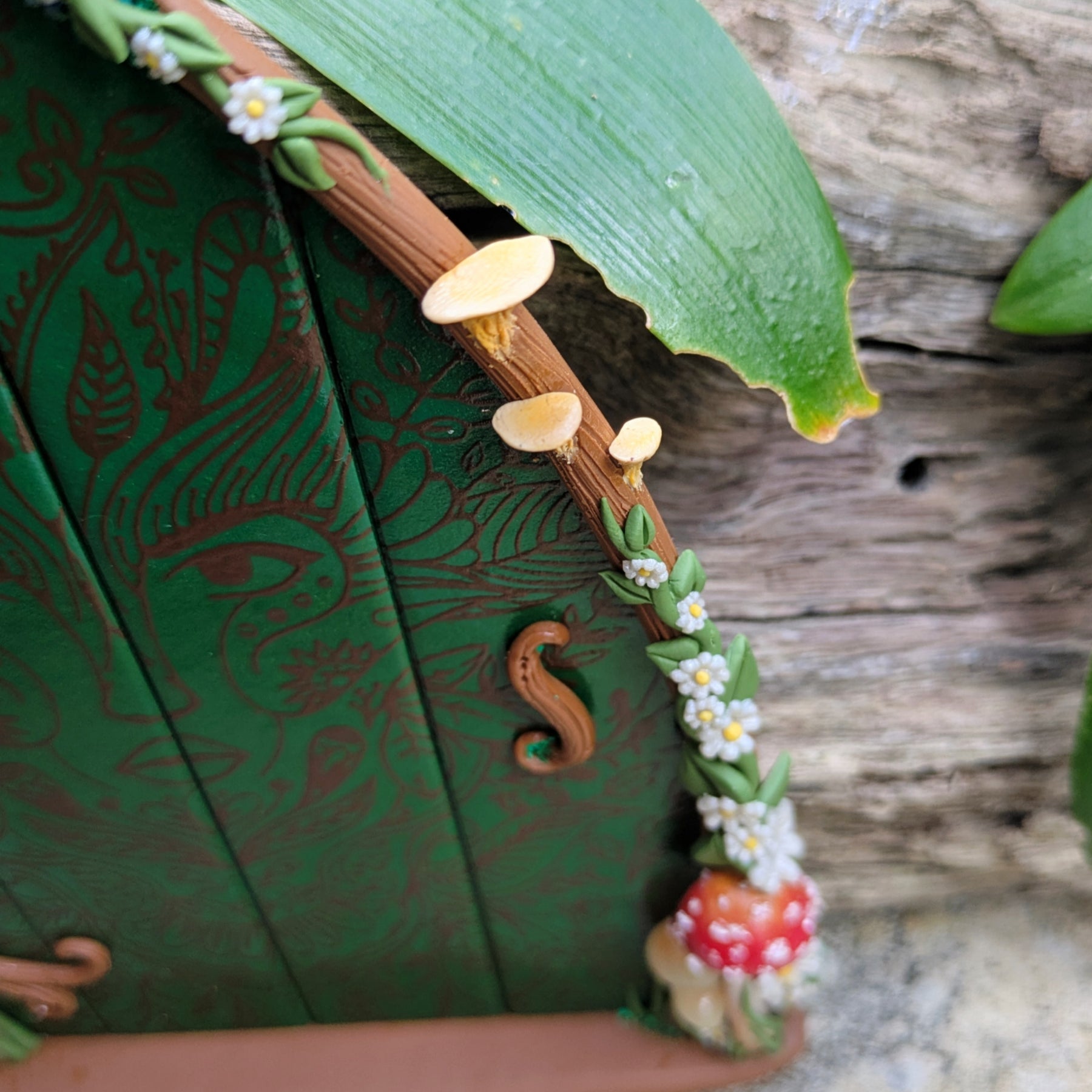Enchanted Green Lady Woodland Fairy Door