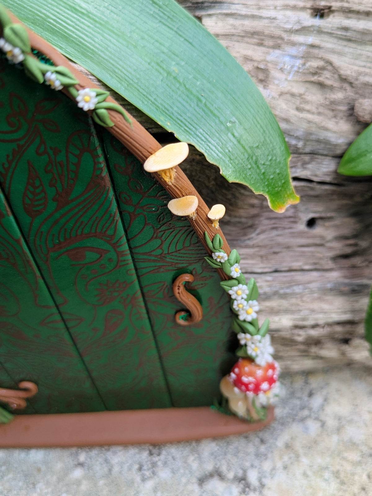 Enchanted Green Lady Woodland Fairy Door