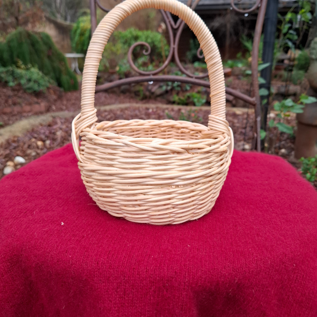 Small handled basket