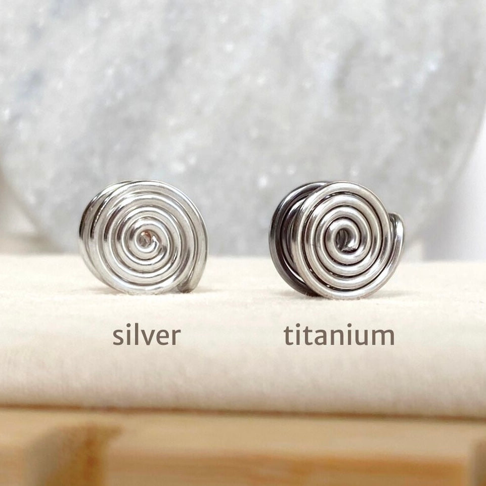Spiral ear cuff | Unisex | Silver Titanium Bronze & more | Compression clip on | 3 sizes