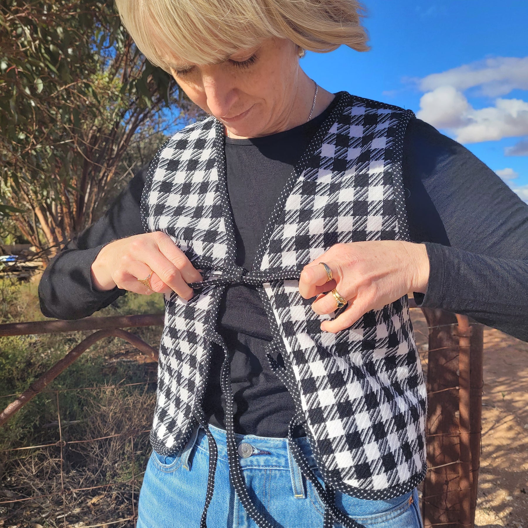 Gift Box - Reversible Tie Front Vest - XS/S