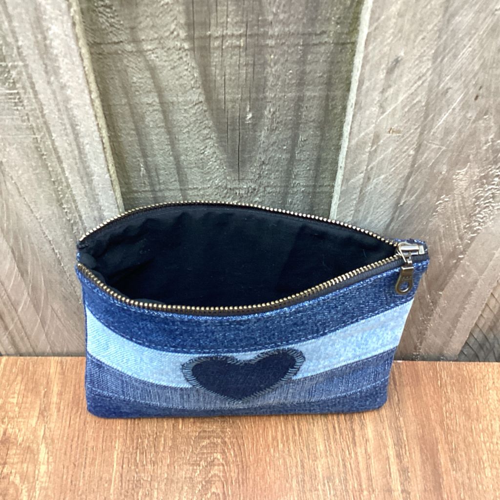 Handmade Upcycled Denim Purse – Denim Heart