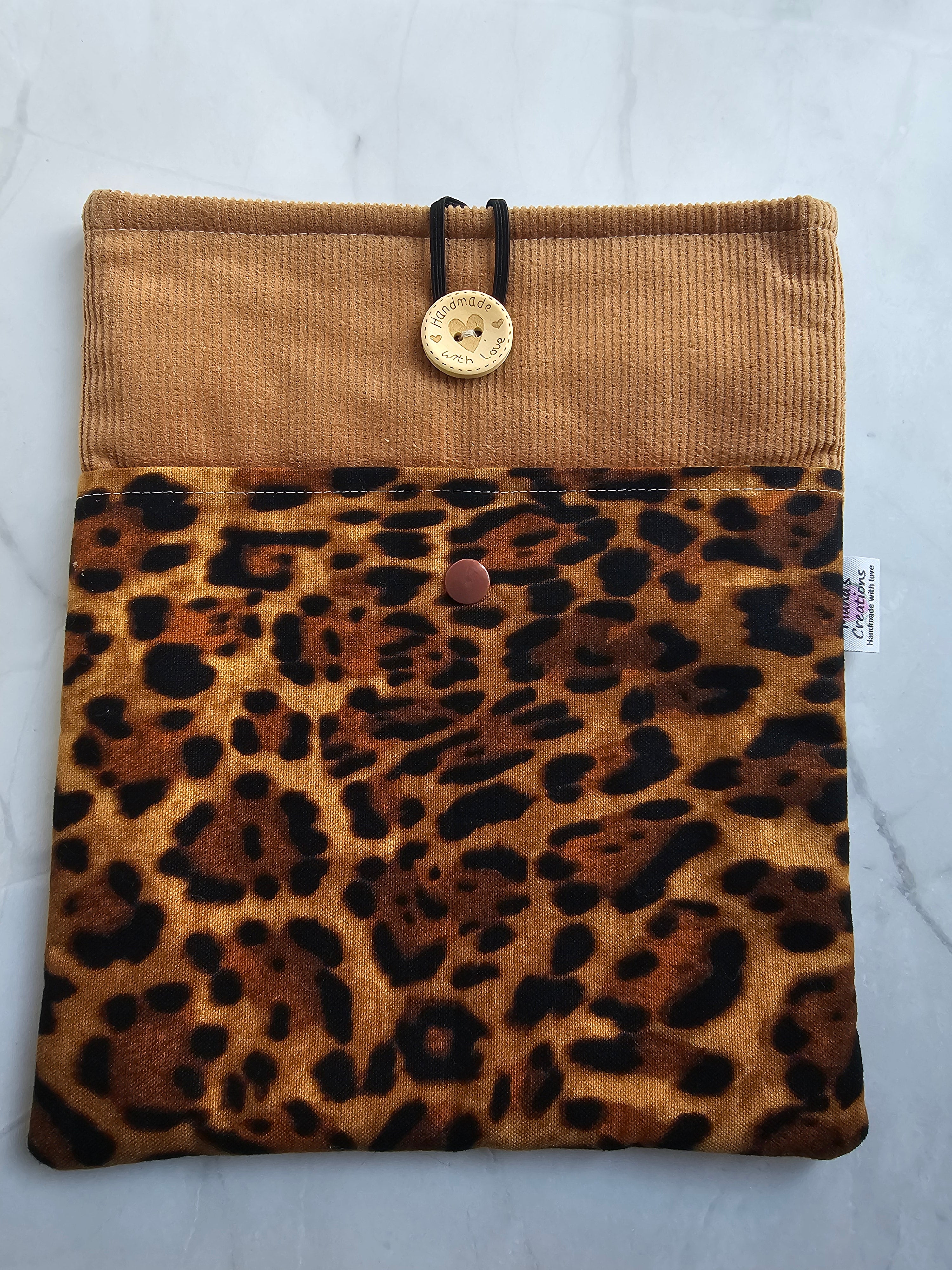 I-Pad/Book Sleeves - Animal print