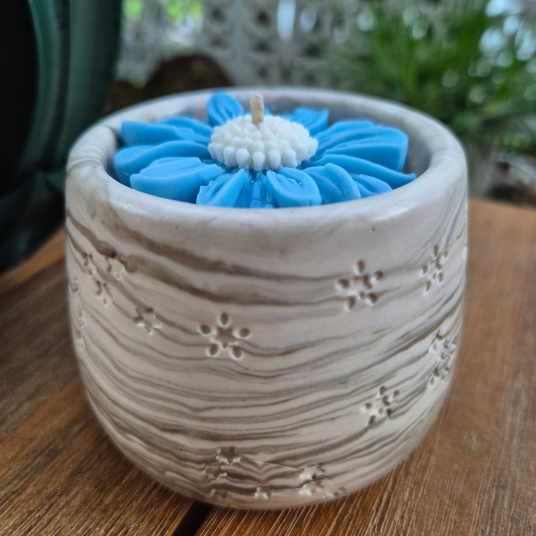 Concrete soy wax tub candle scented with lavender and rose