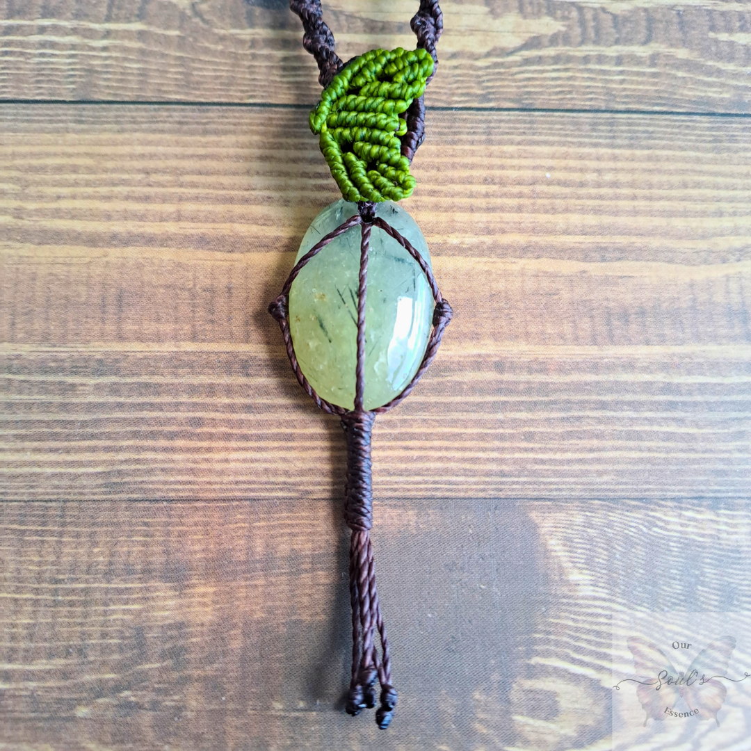 Prehnite Micro Macramé Necklace