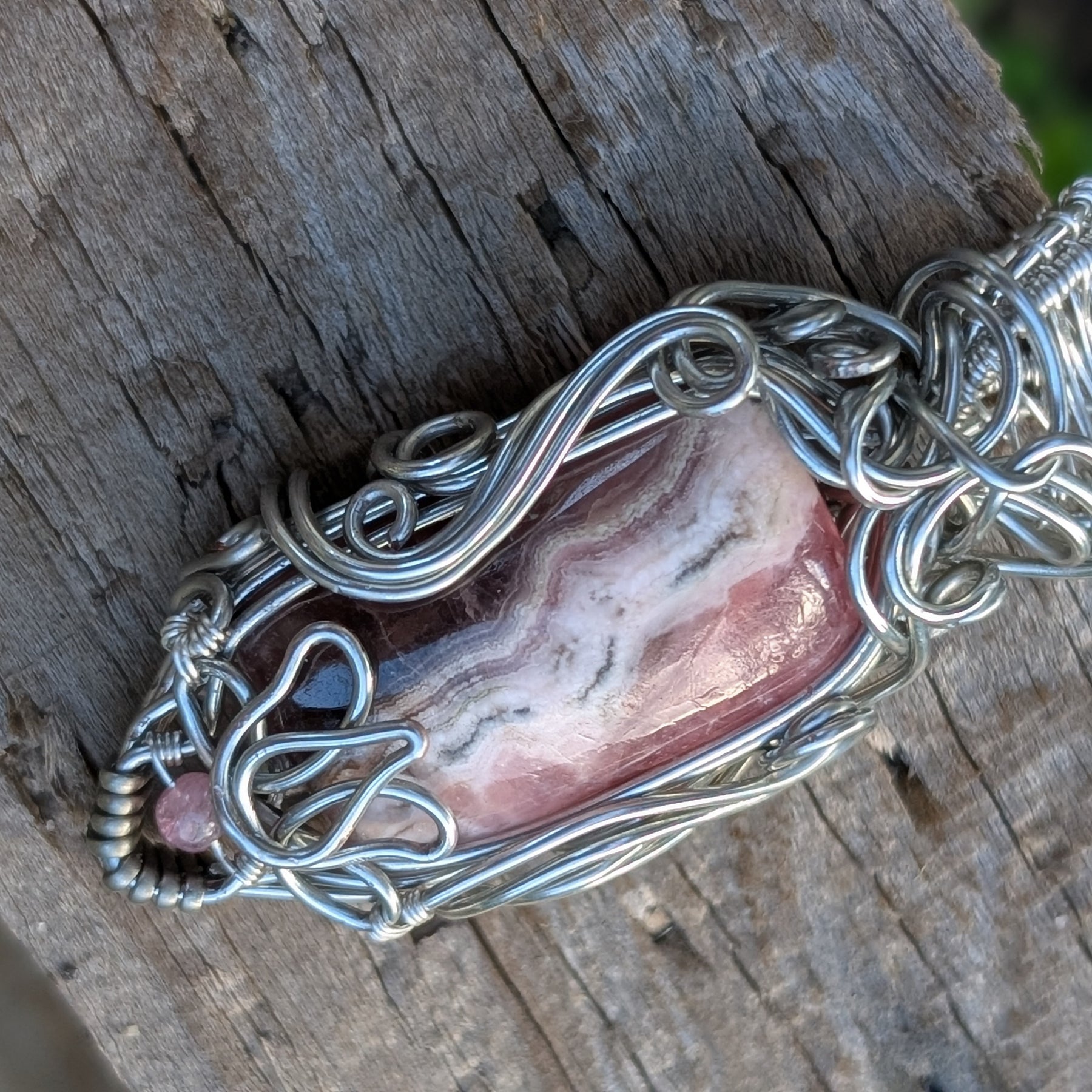 Lotus-Rose – Rhodochrosite Silver Coloured Copper Pendant