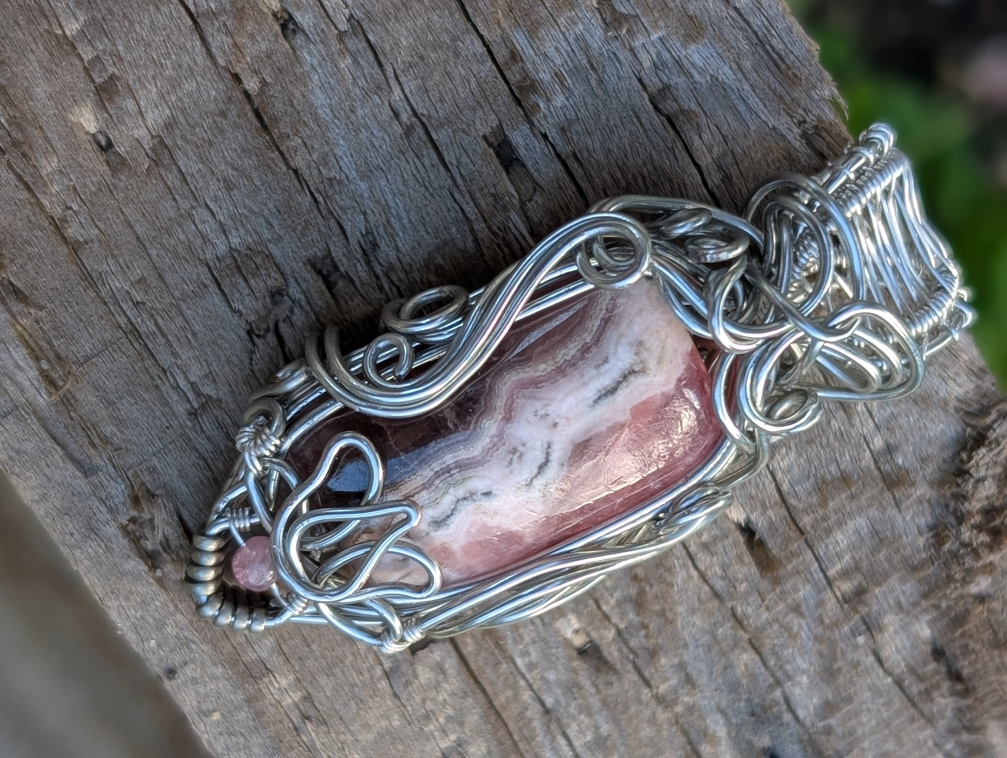 Lotus-Rose – Rhodochrosite Silver Coloured Copper Pendant