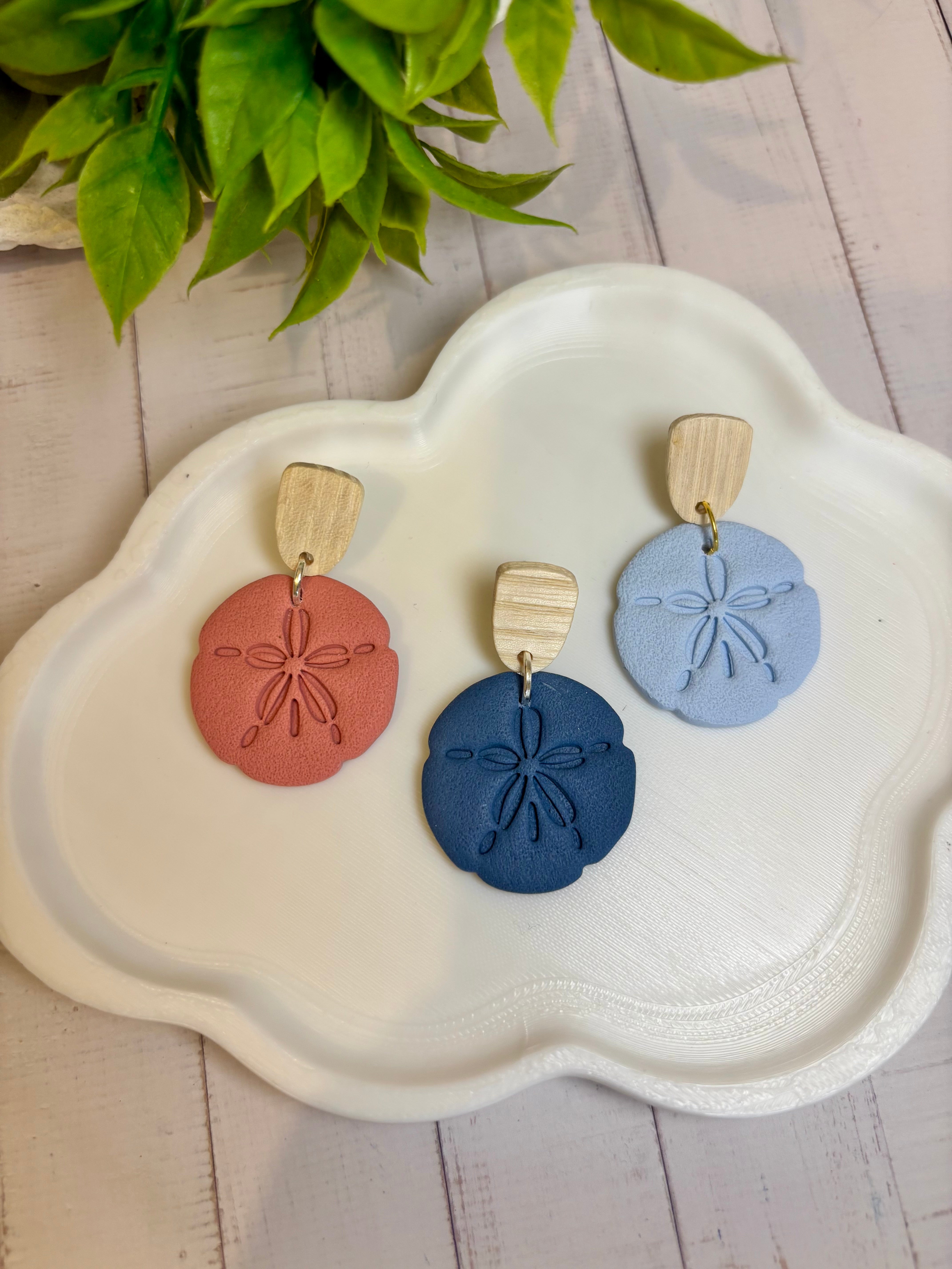 Seaside Stories | Sand Dollar Dangle Earrings