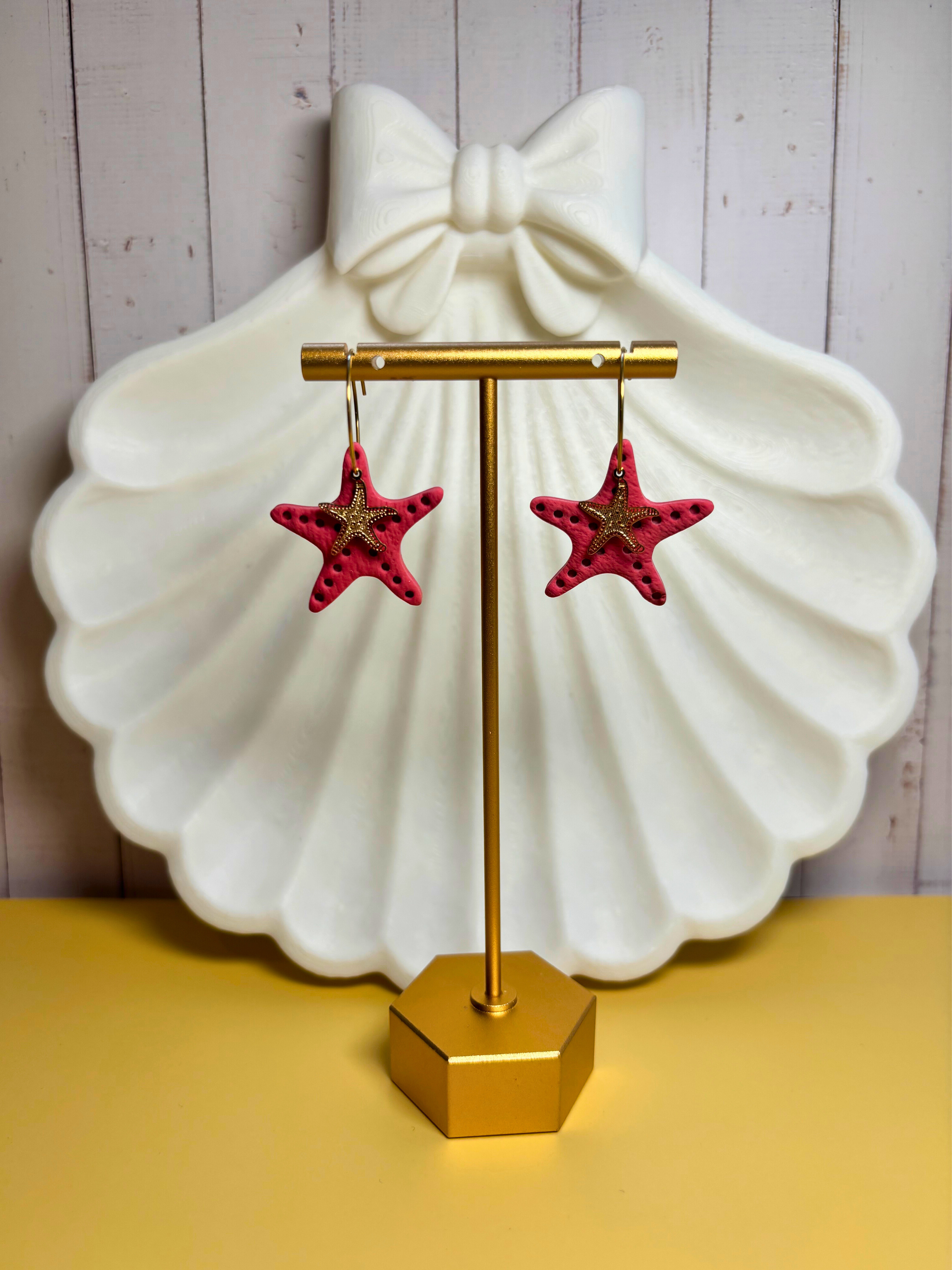 Seaside Stories | Starfish Hoop Earrings