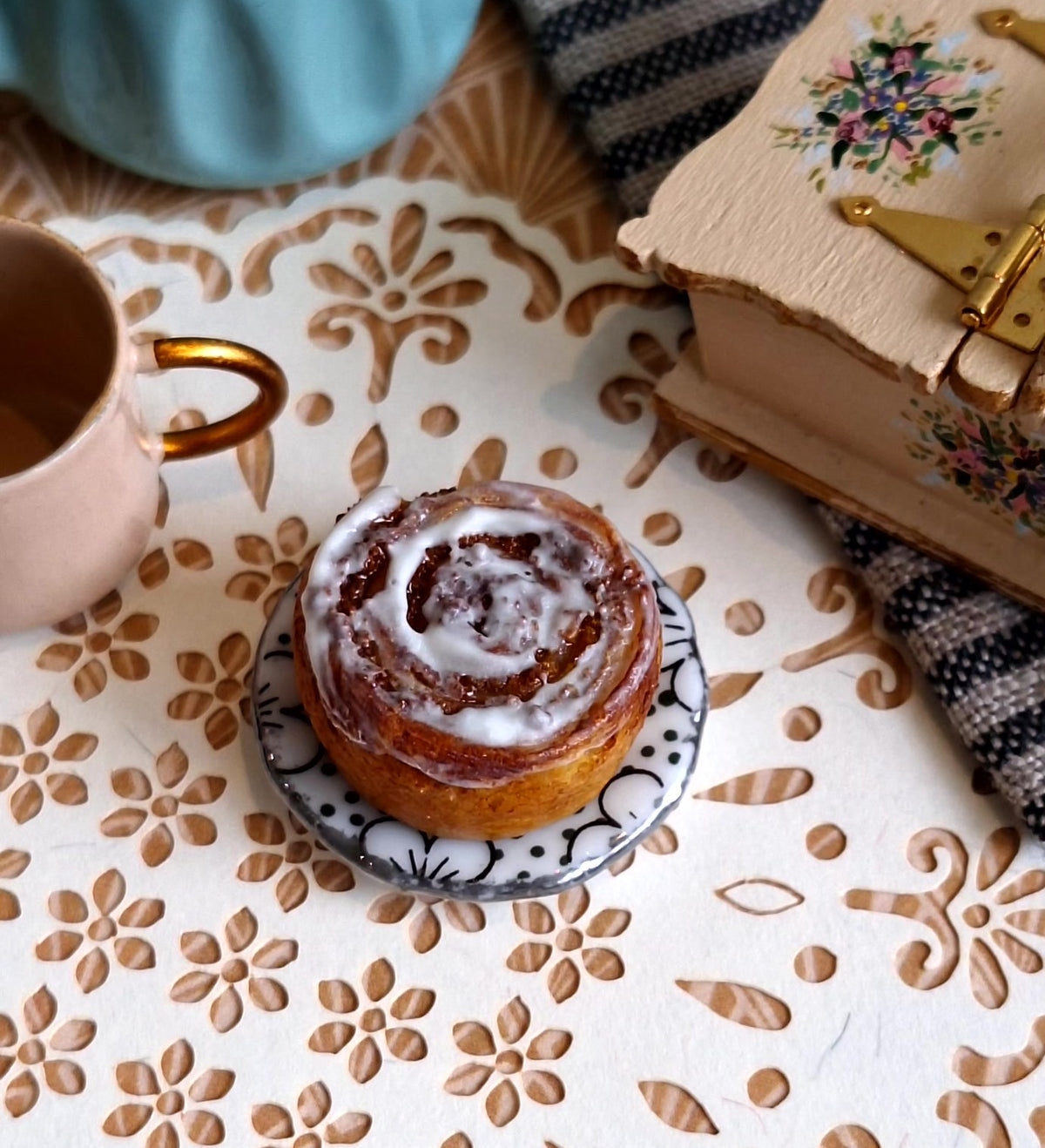 Cinnamon scroll