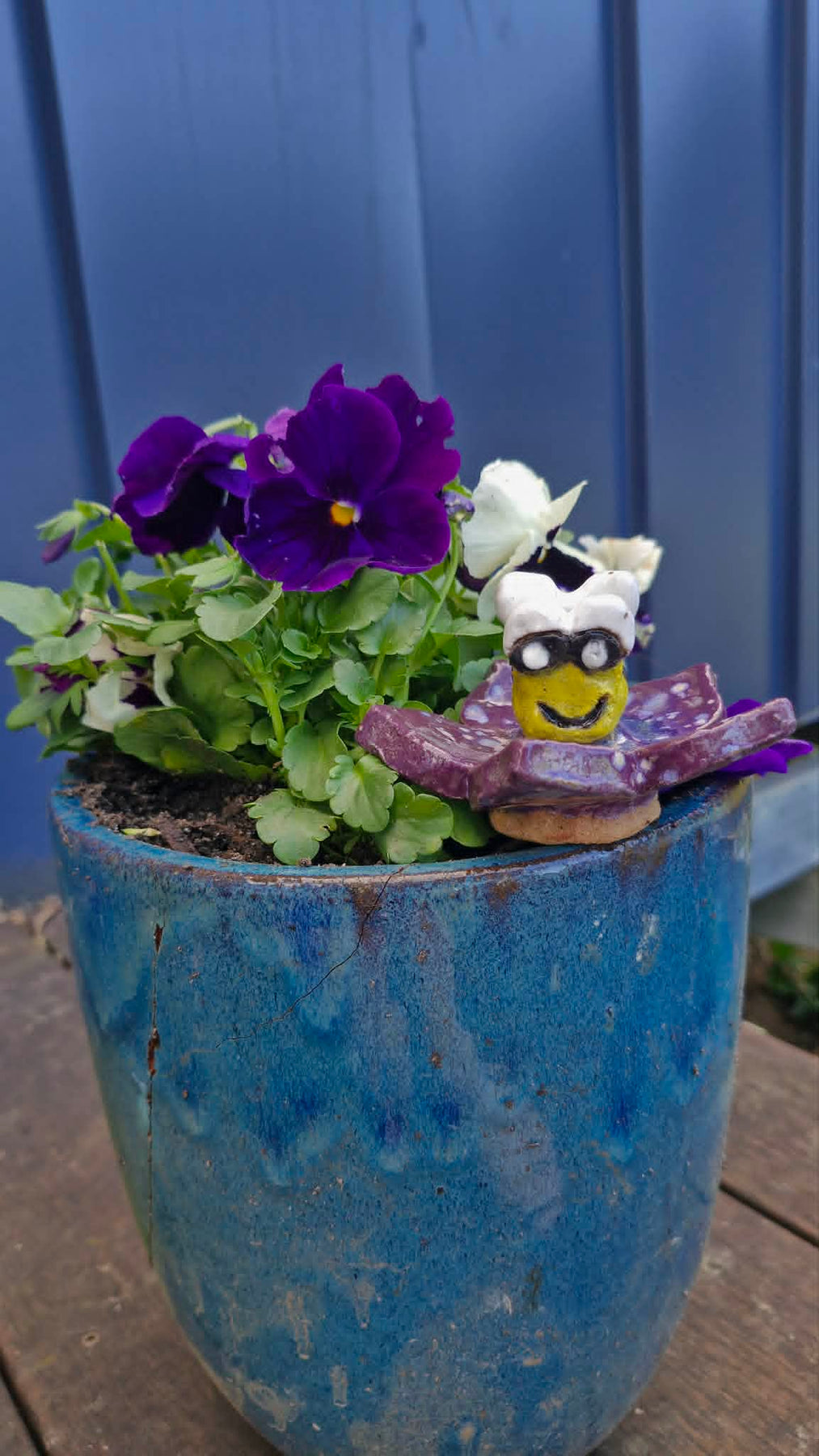 Bee on Flower Sculpture.
