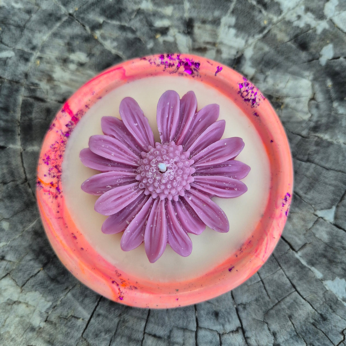 Concrete organic shaped bowl candle with gardenia and rose