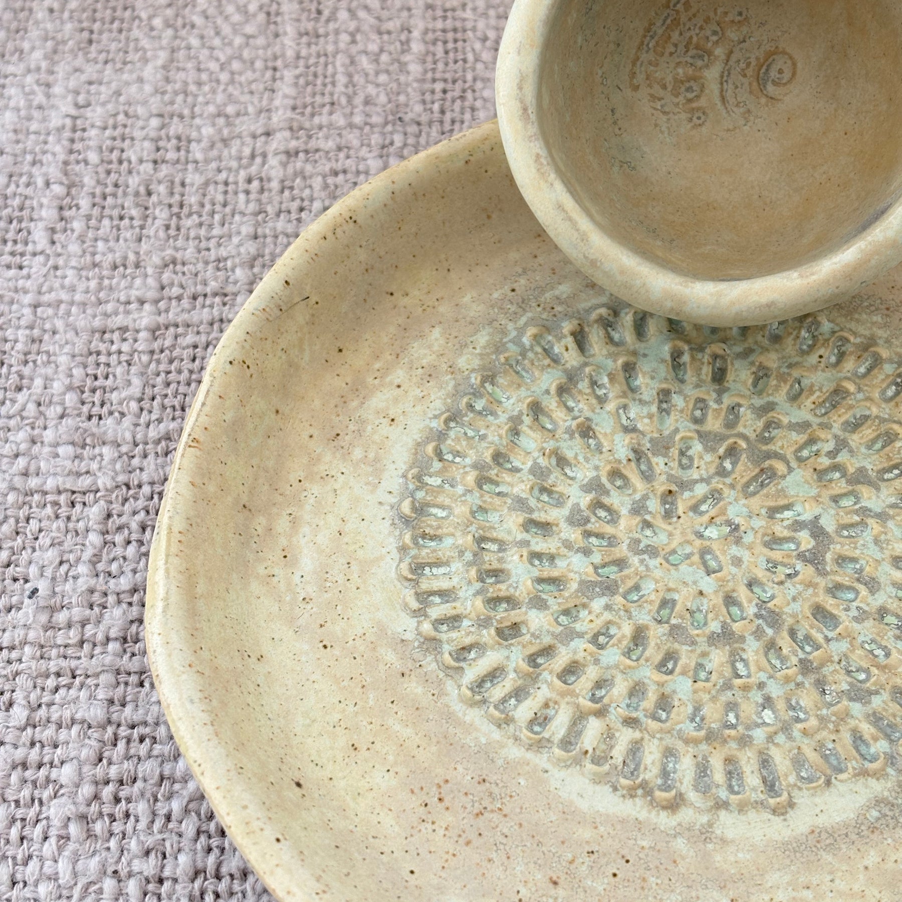 Garlic Shredder & Condiment Bowl ~ Seafoam