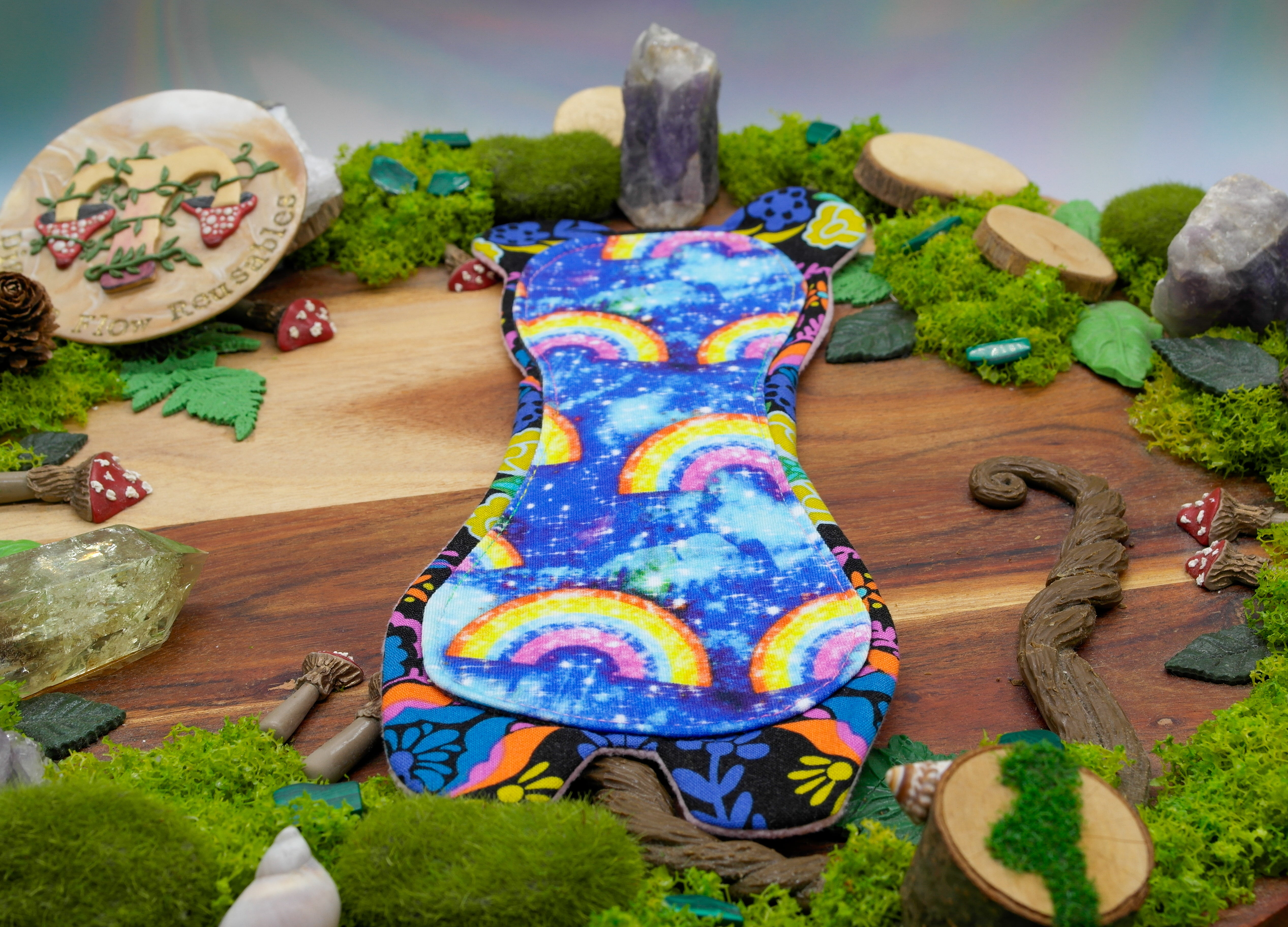 Ecofriendly reusable cloth pad 10" Moderate (Goldilocks) - Over the Rainbow