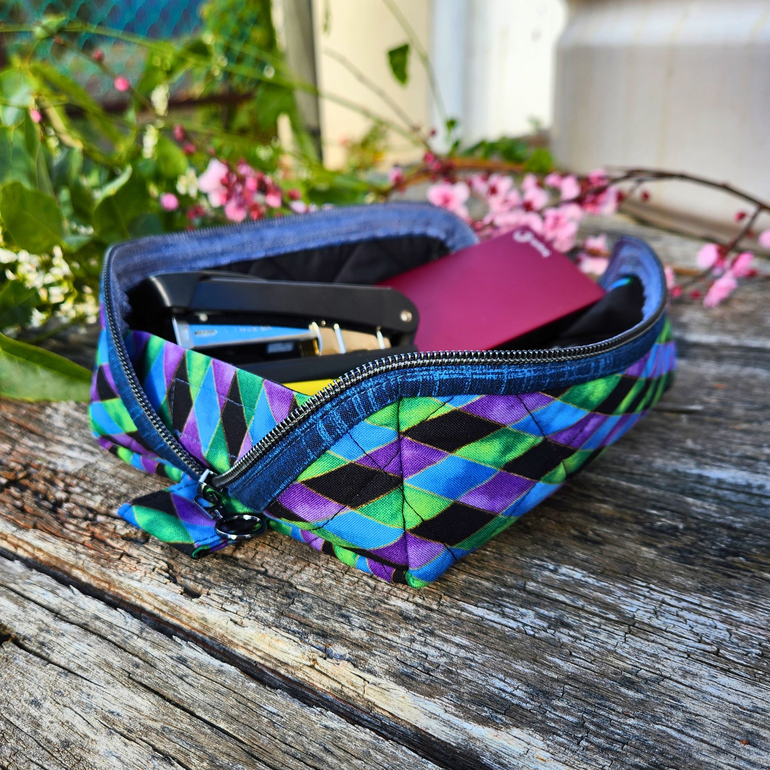 Open Tray Zippered Pouch