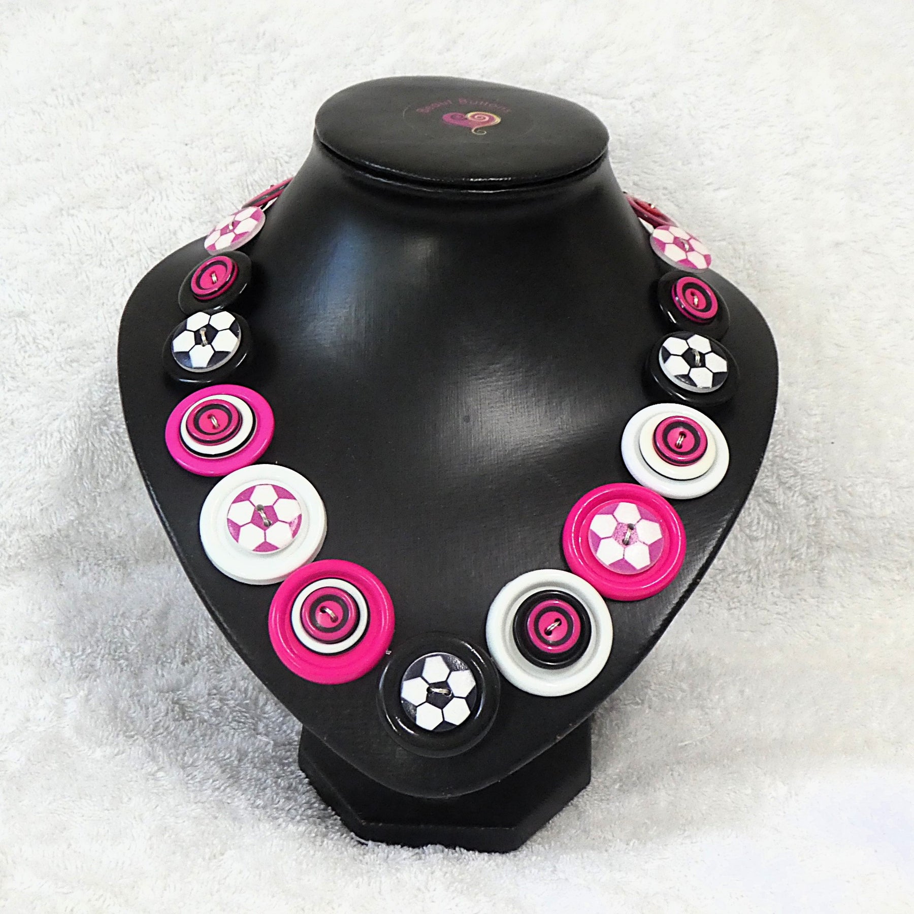 Button necklace - Soccer Fun