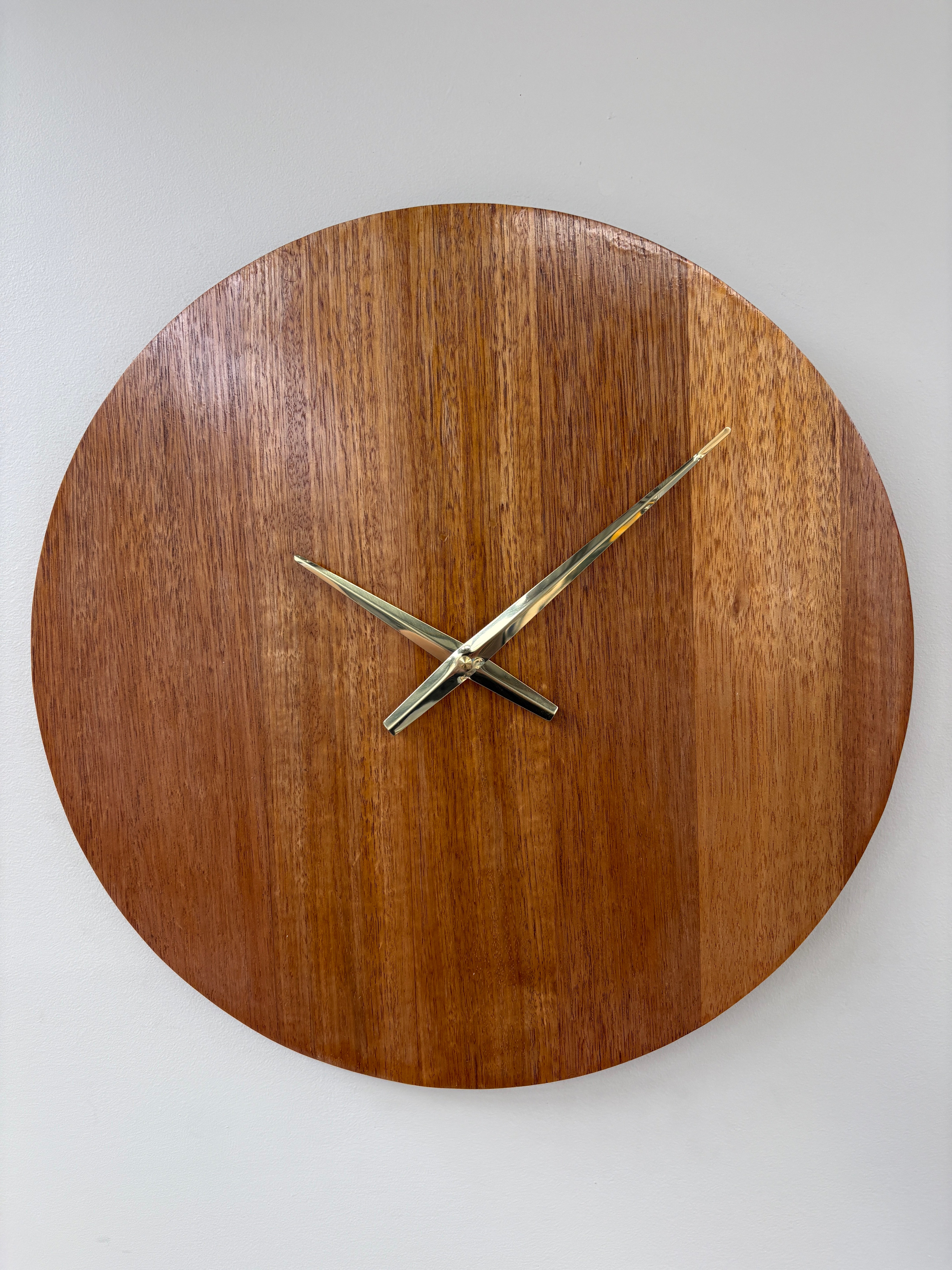 Dusk – Handmade Tasmanian Oak Wall Clock | Warm Amber Finish, No Numeral, Gold Hands, Silent Movement | 40cm