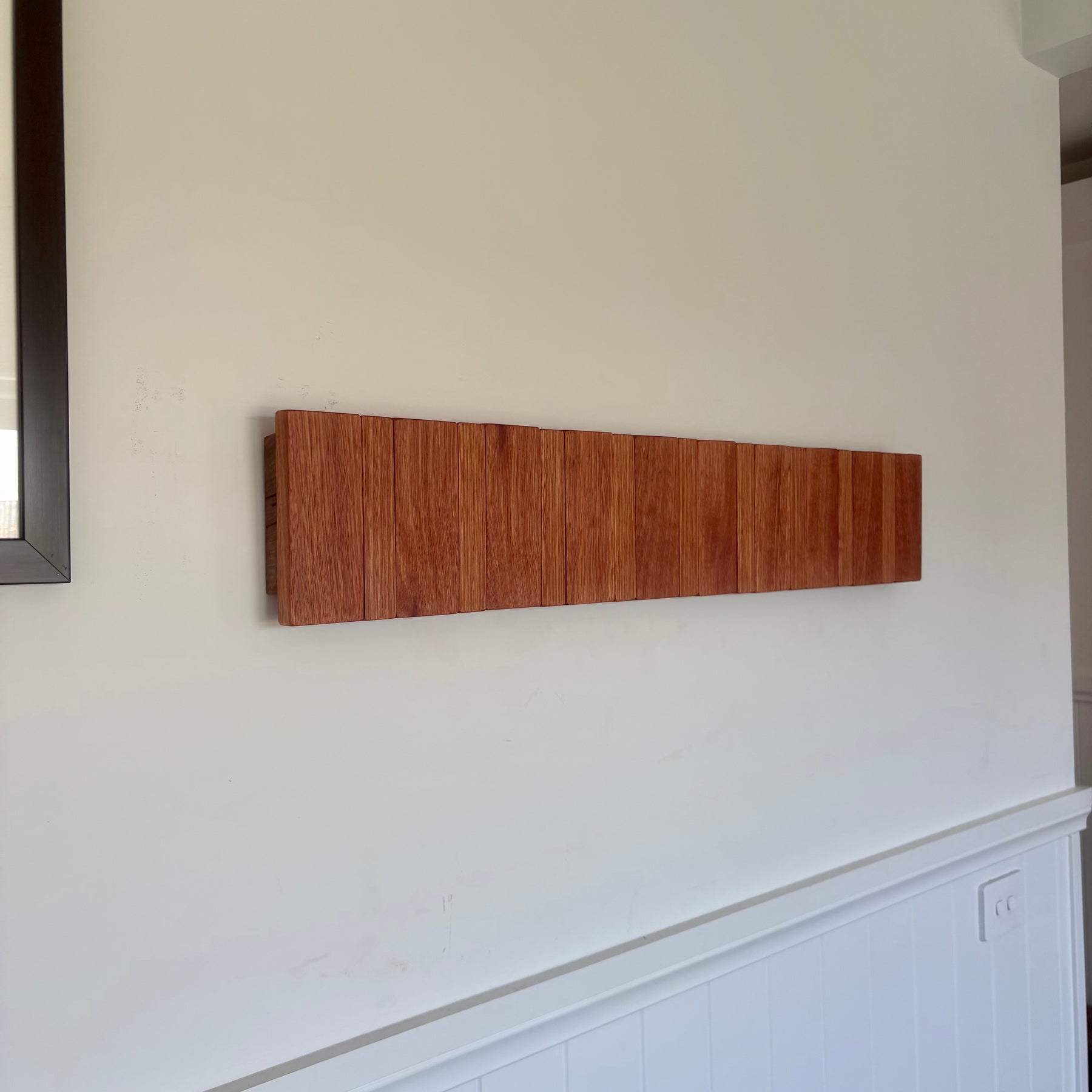Karri horizon coatrack