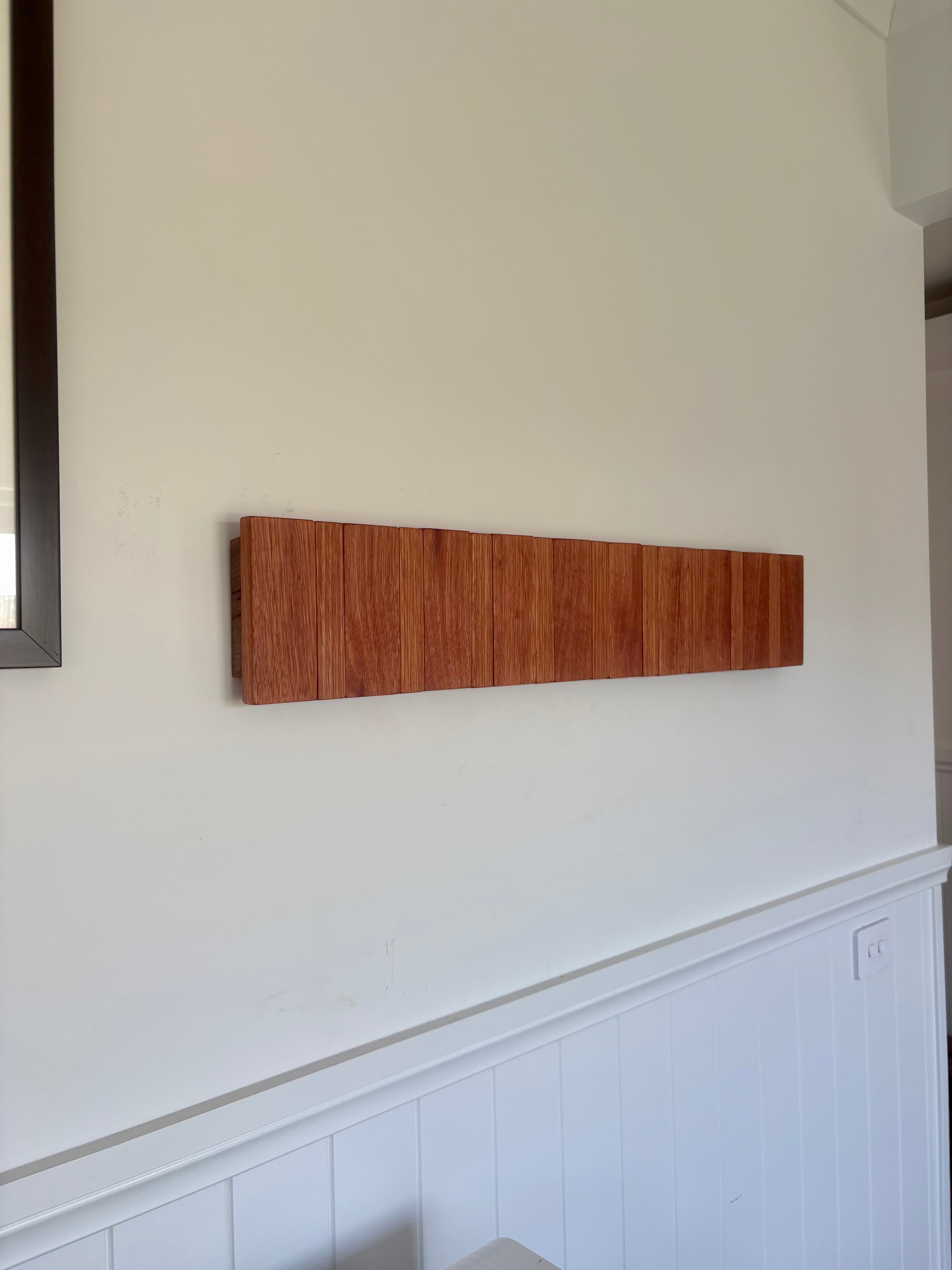 Karri horizon coatrack