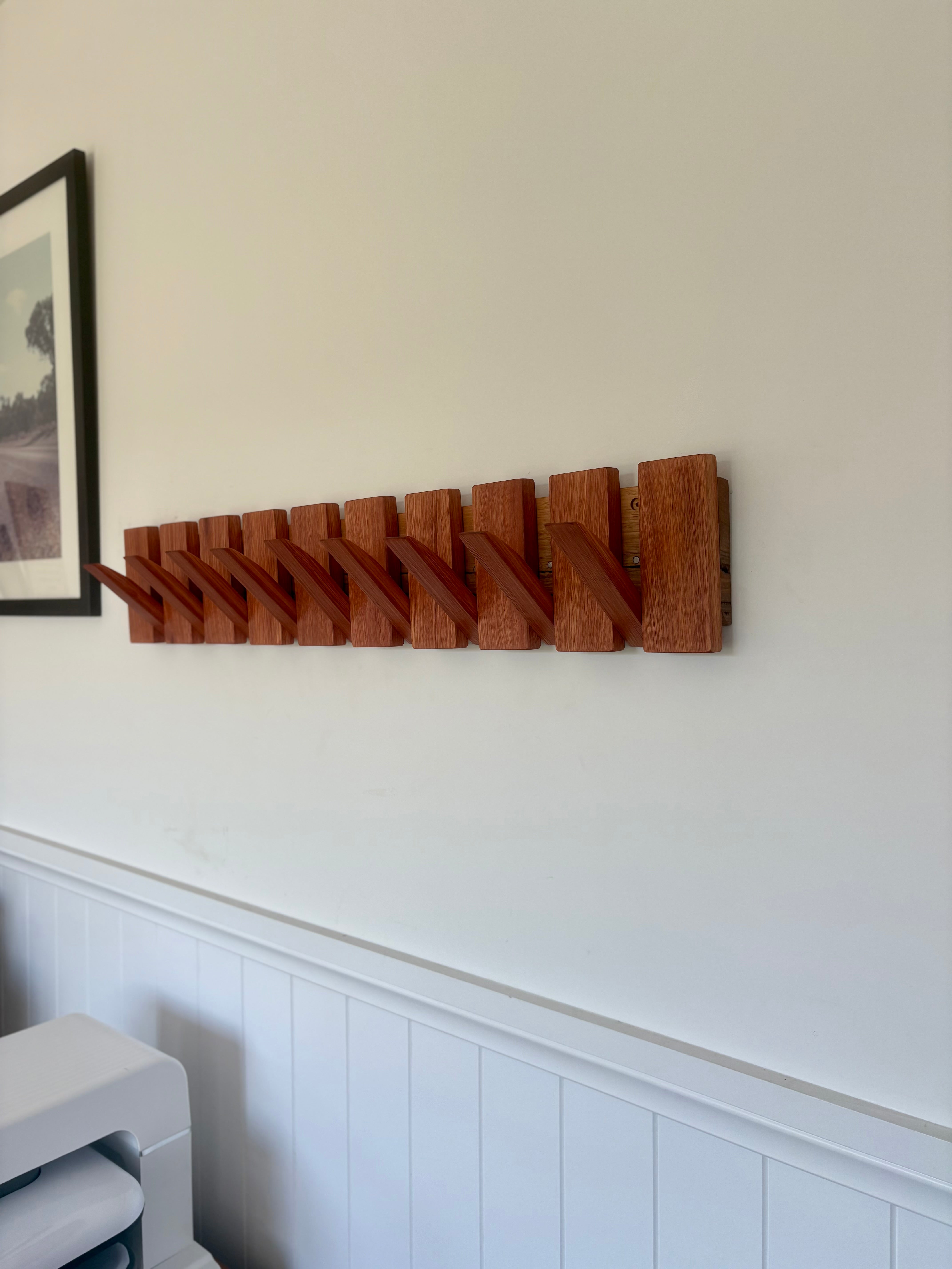 Karri horizon coatrack
