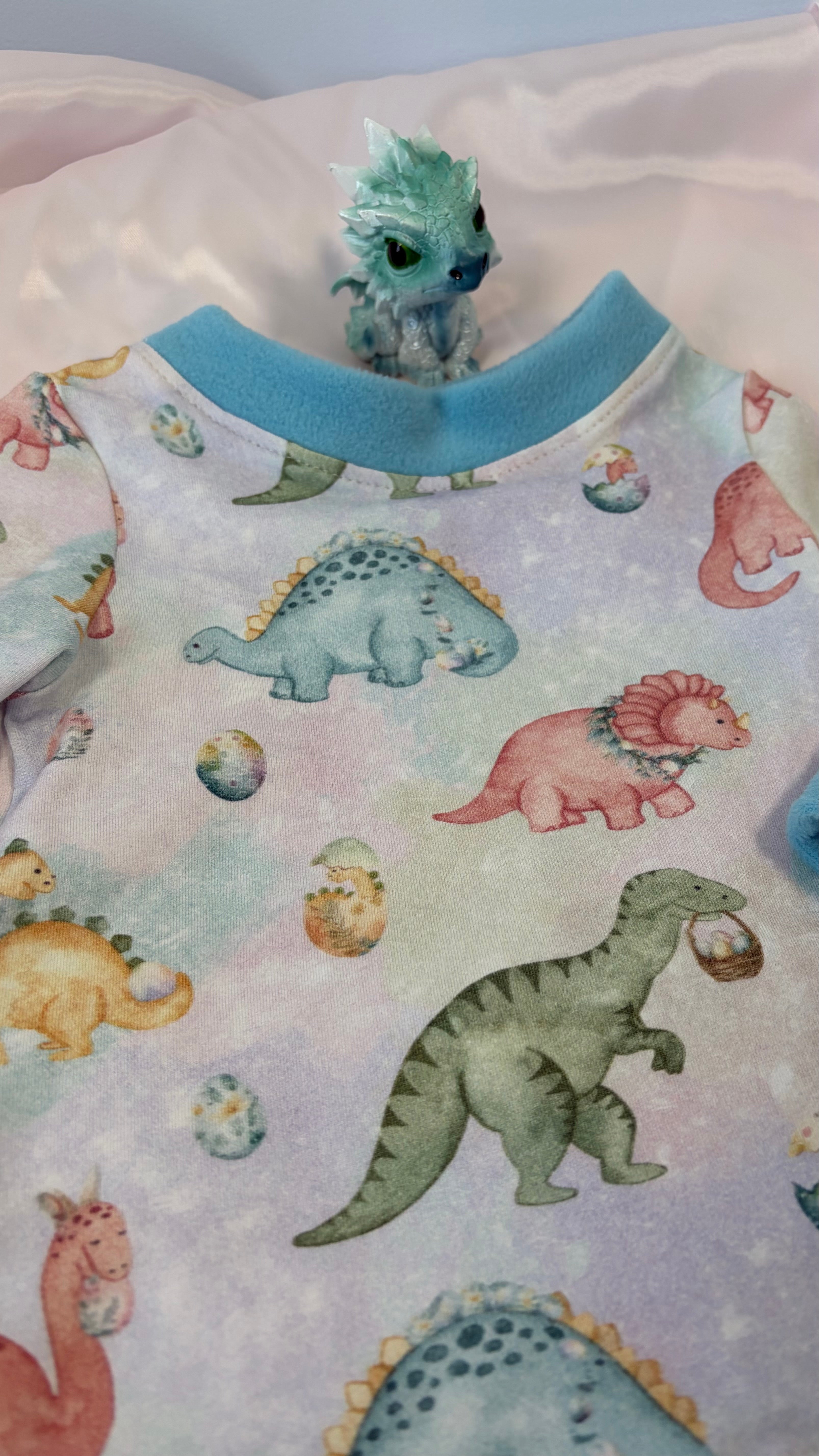 Dinos Unisex PJ’s Size 6-9 months dinosaurs pyjamas