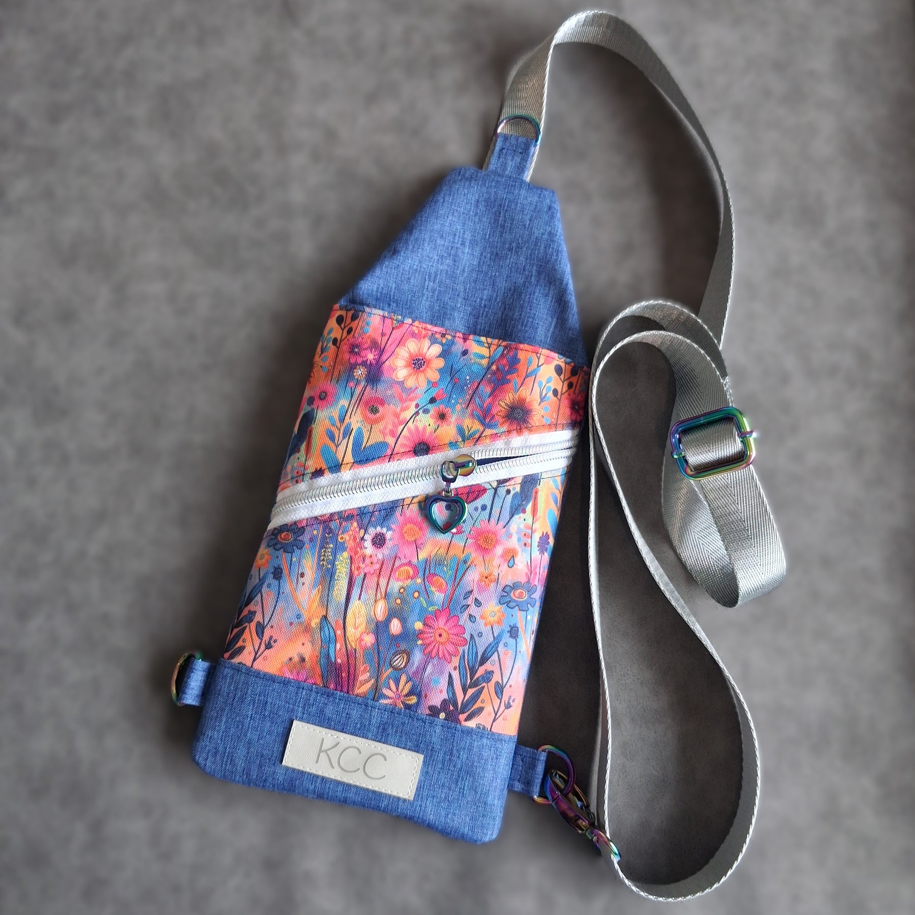 Crossbody Sling Bag – Mini Traveler – Bright Floral/Blue Contrast