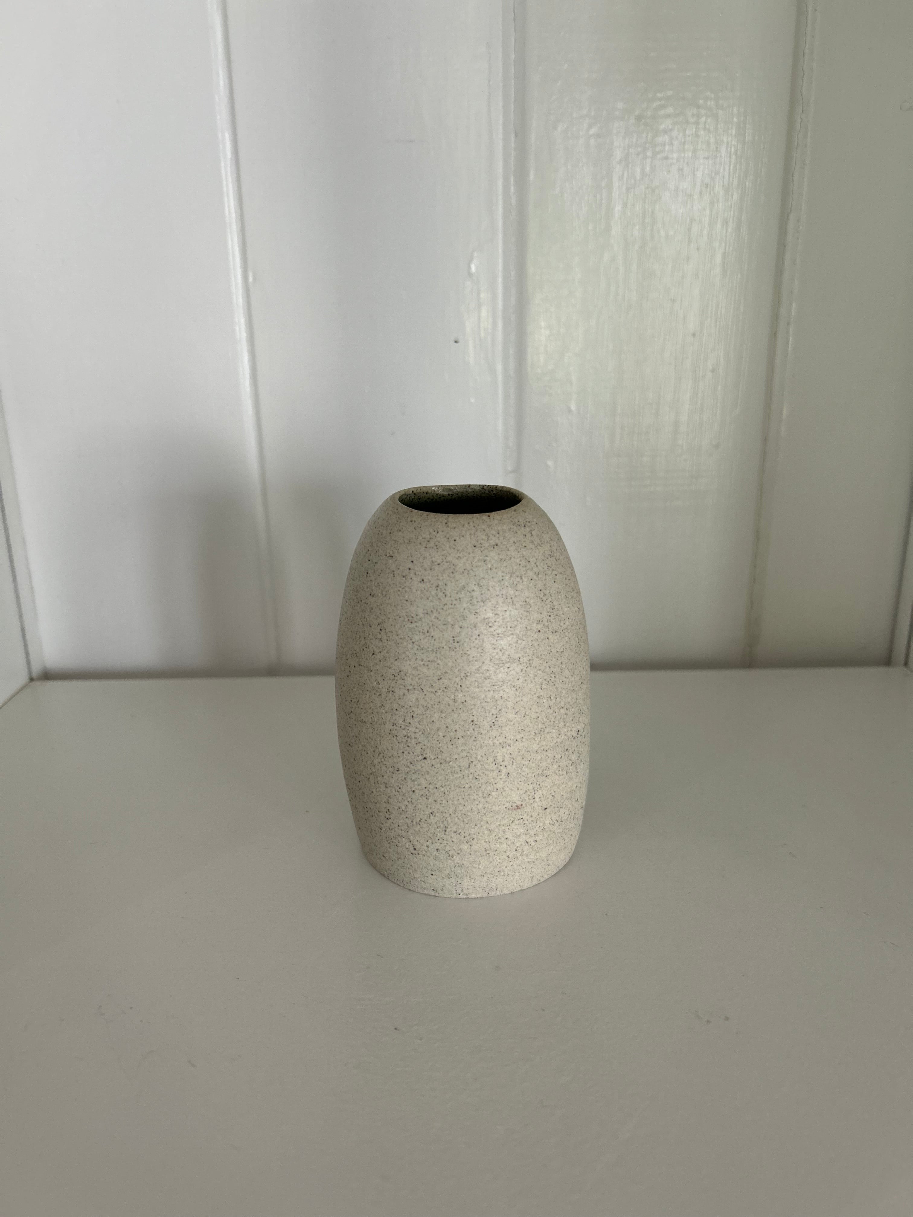 Bud vase