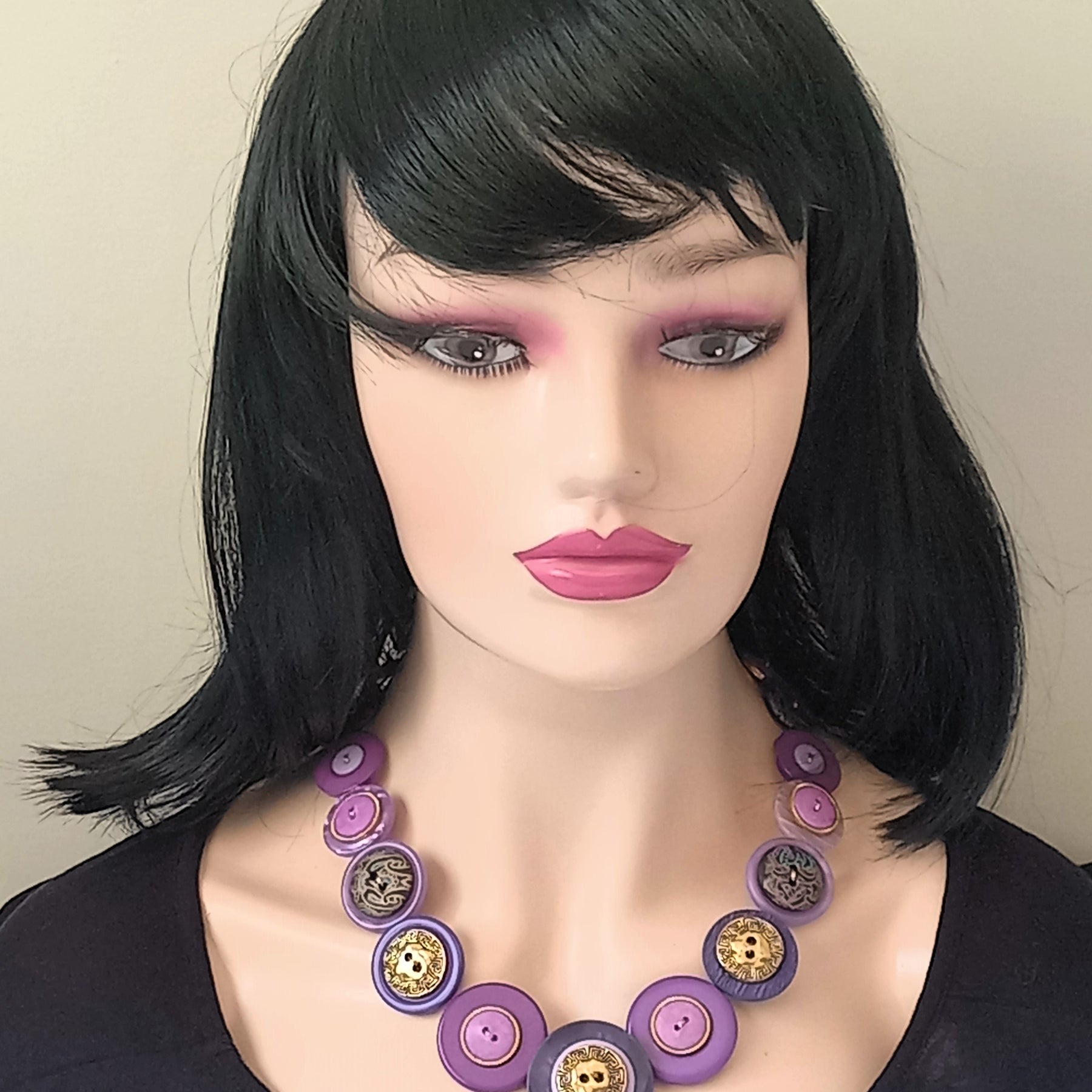 Button necklace - Royal Purple