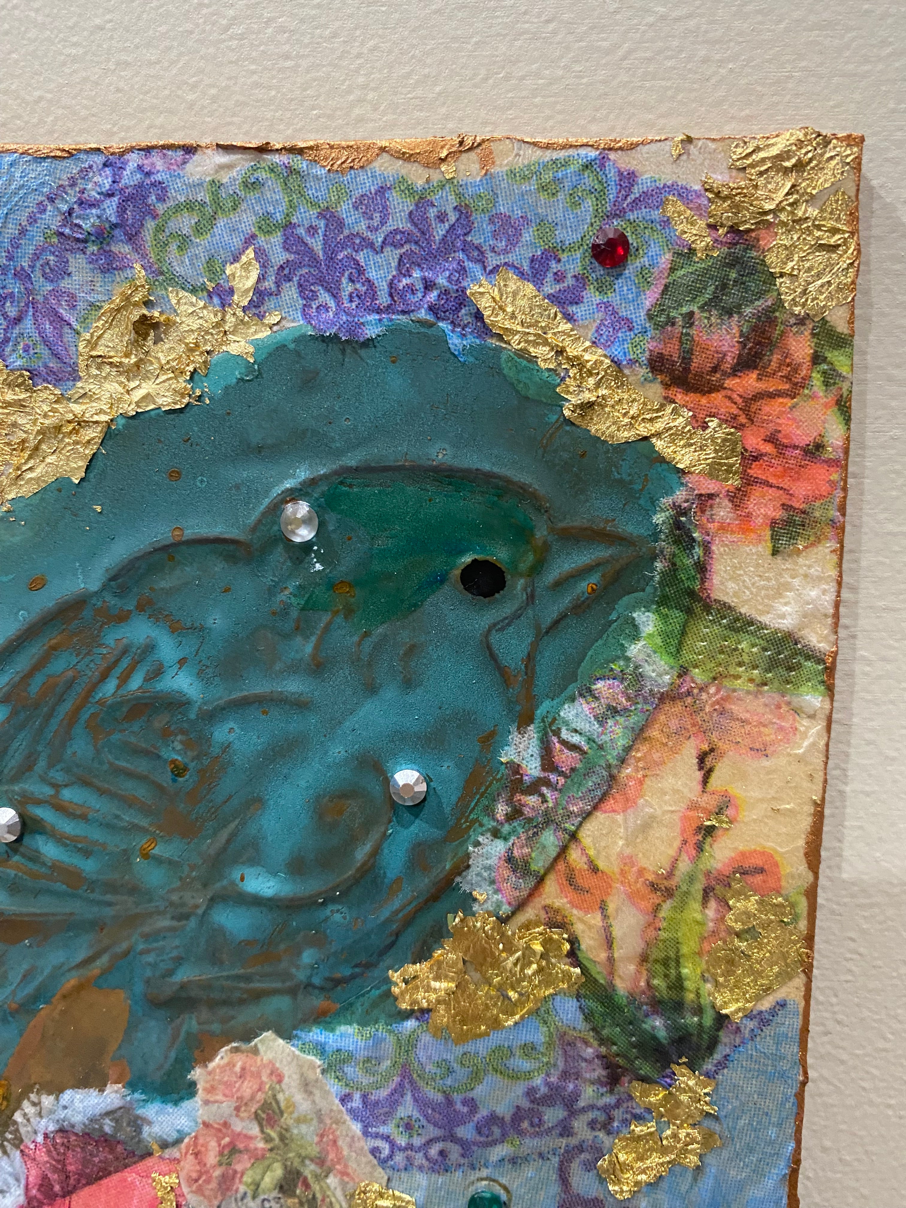 Shabby chic, rustic baby bird