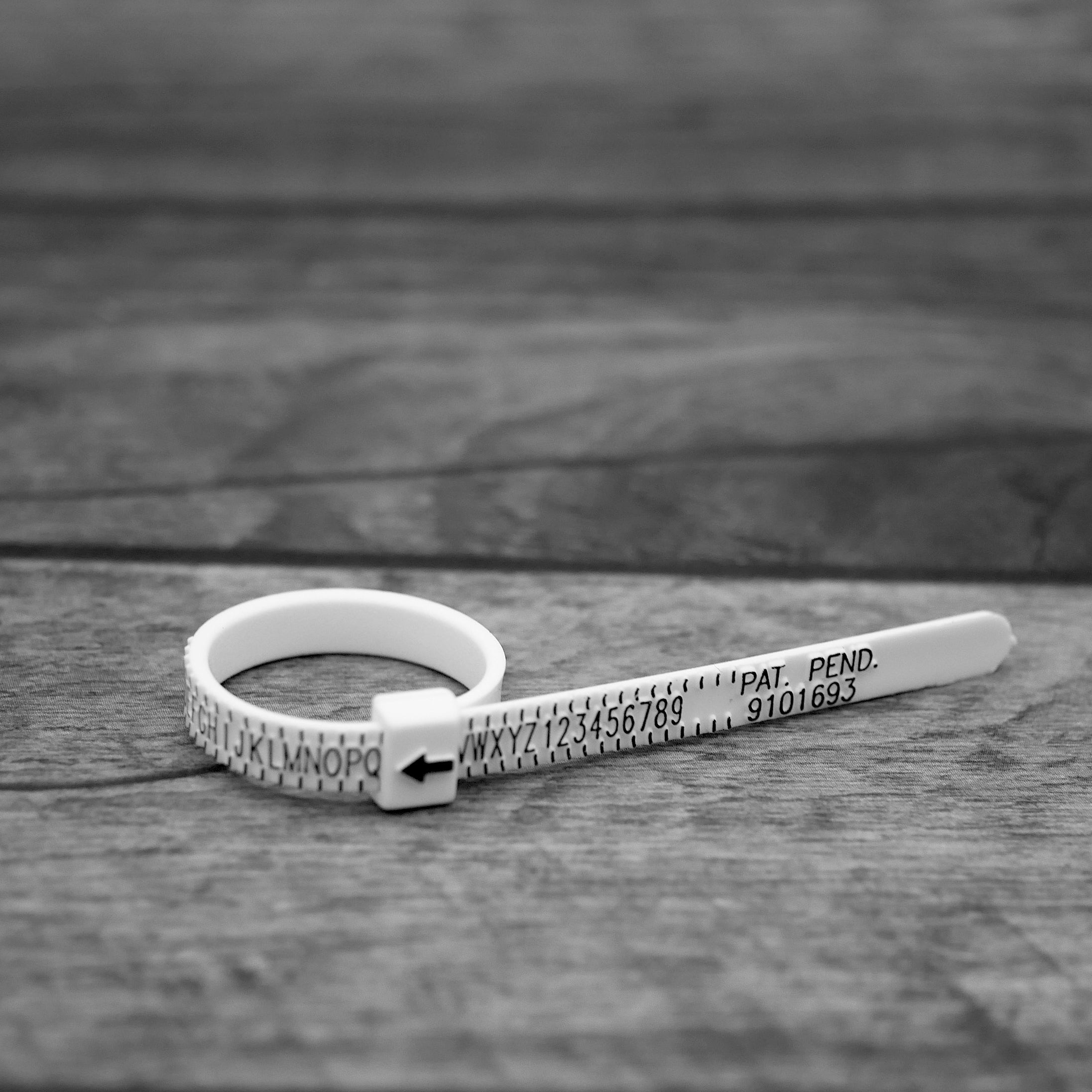 Ring Sizer Kit - Adjustable Ring Sizer - Ring Size Decreaser