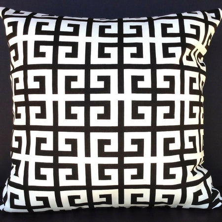 Black and white geometric cushion cover 45x45