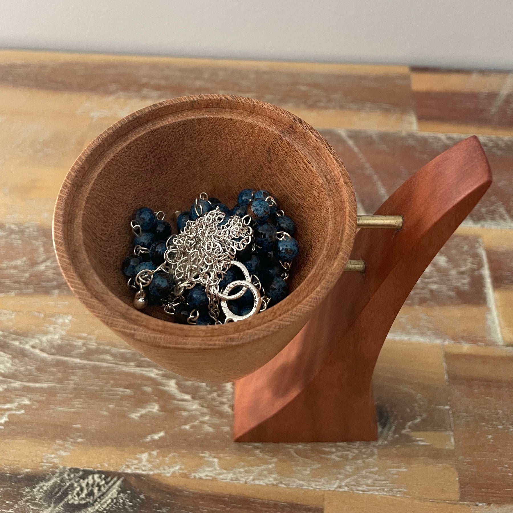 Suspended Ring Stand