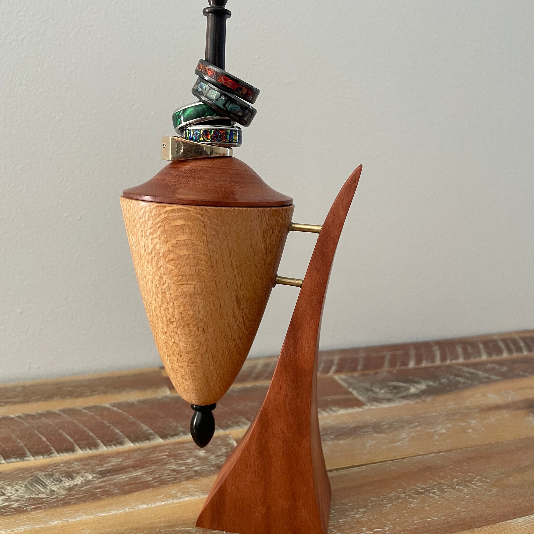 Suspended Ring Stand