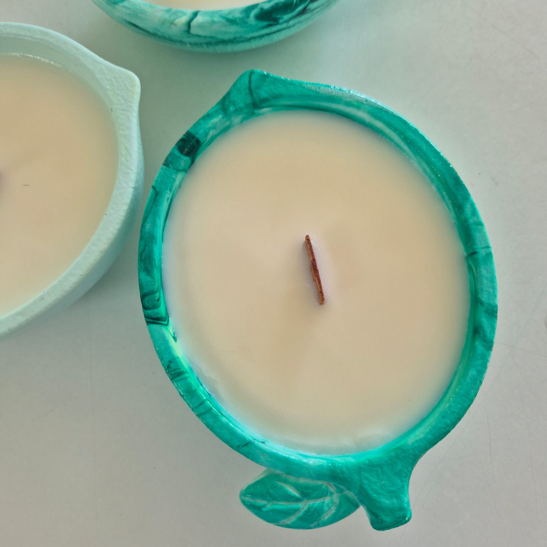 Concrete lime bowl candle with lime fragrance