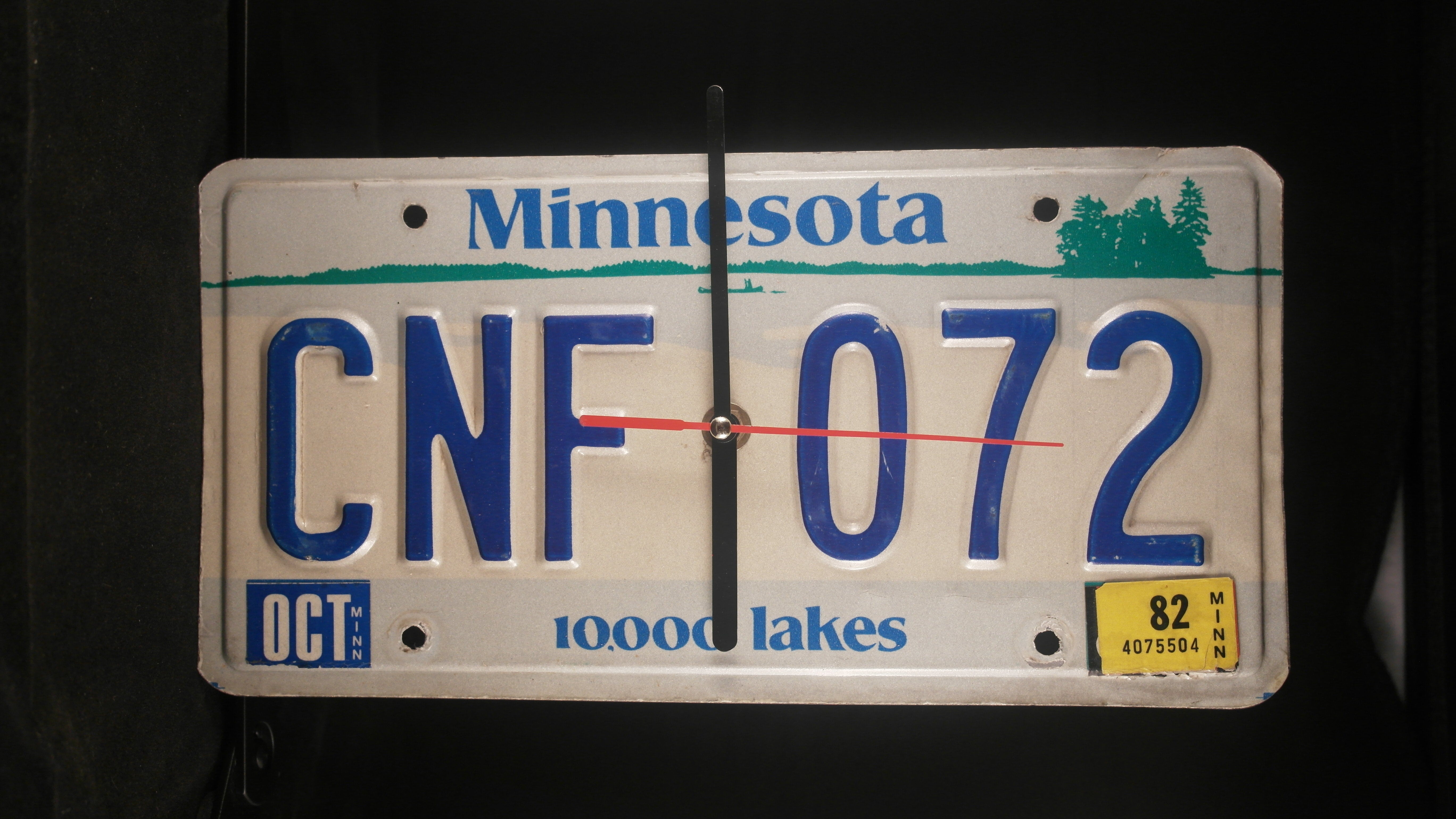 Genuine USA licence Plate Clock