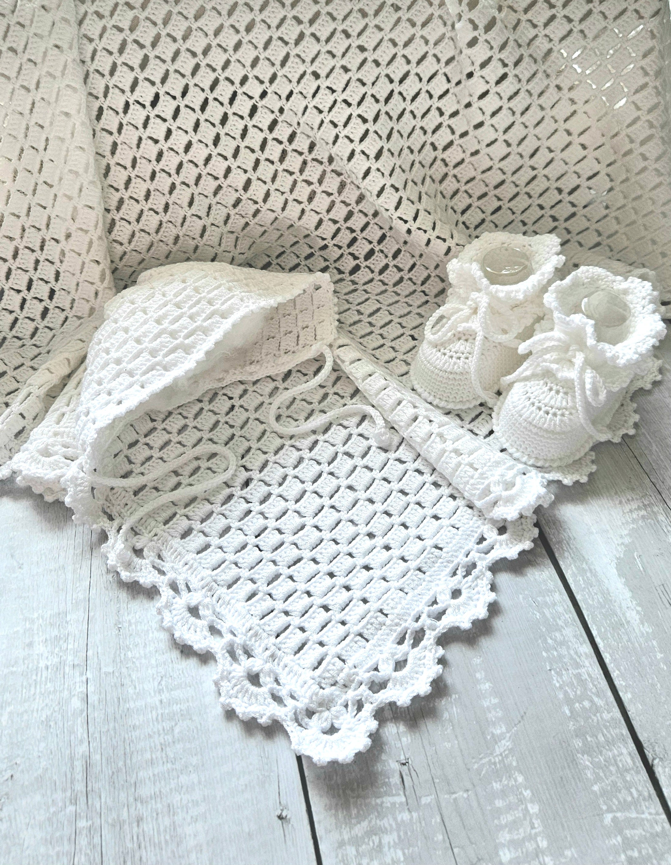 Handmade Crochet Baby Set in Bamboo Yarn – Blanket, Bonnet and Booties | Newborn Gift