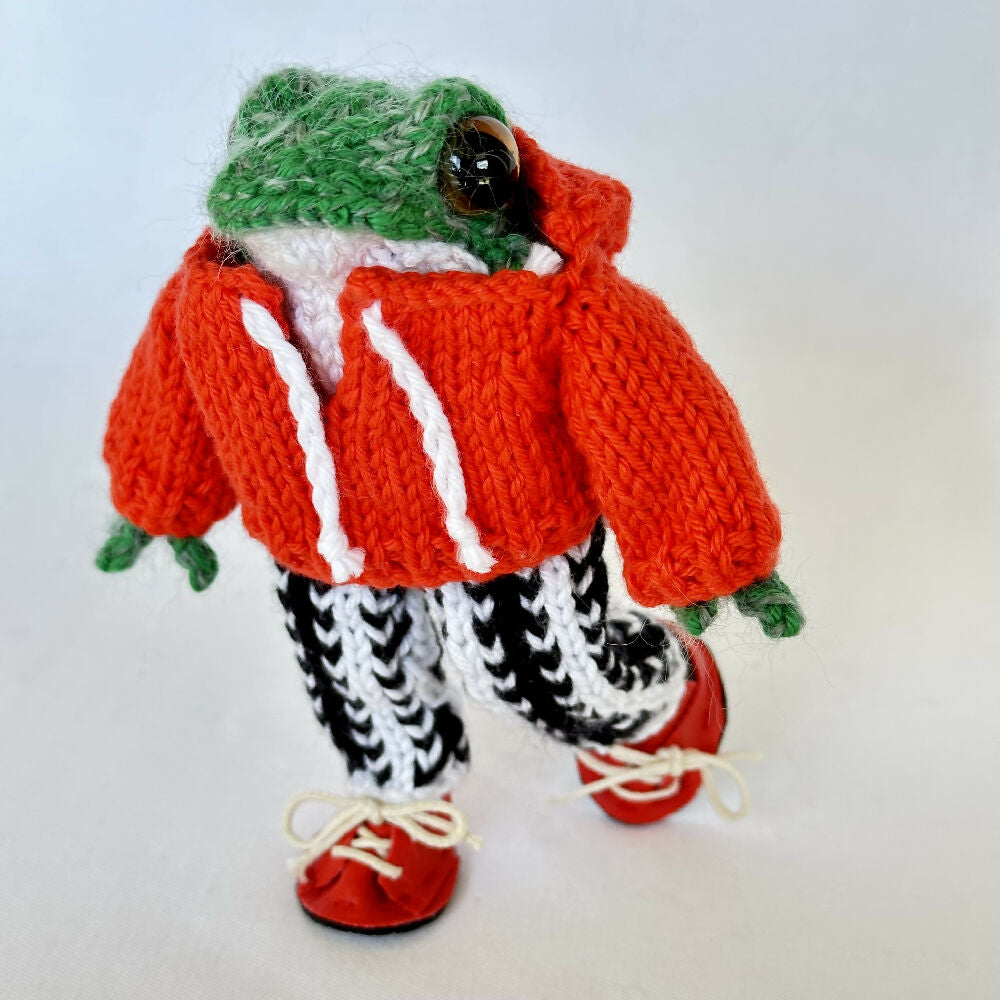 Little Knitted Frog in Bee Sweater