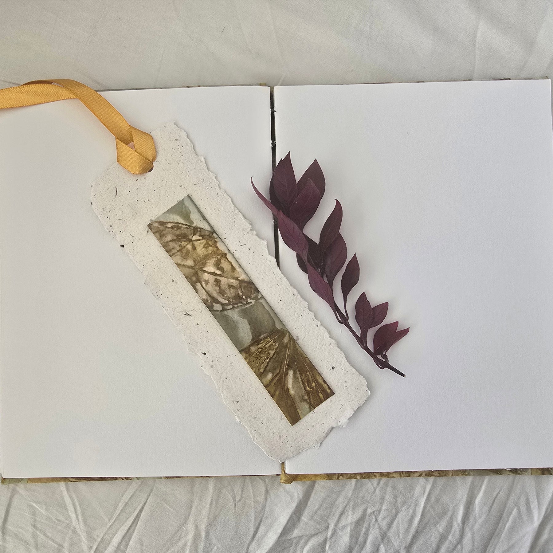 A Leaf's Story - Botanical Printed Journal