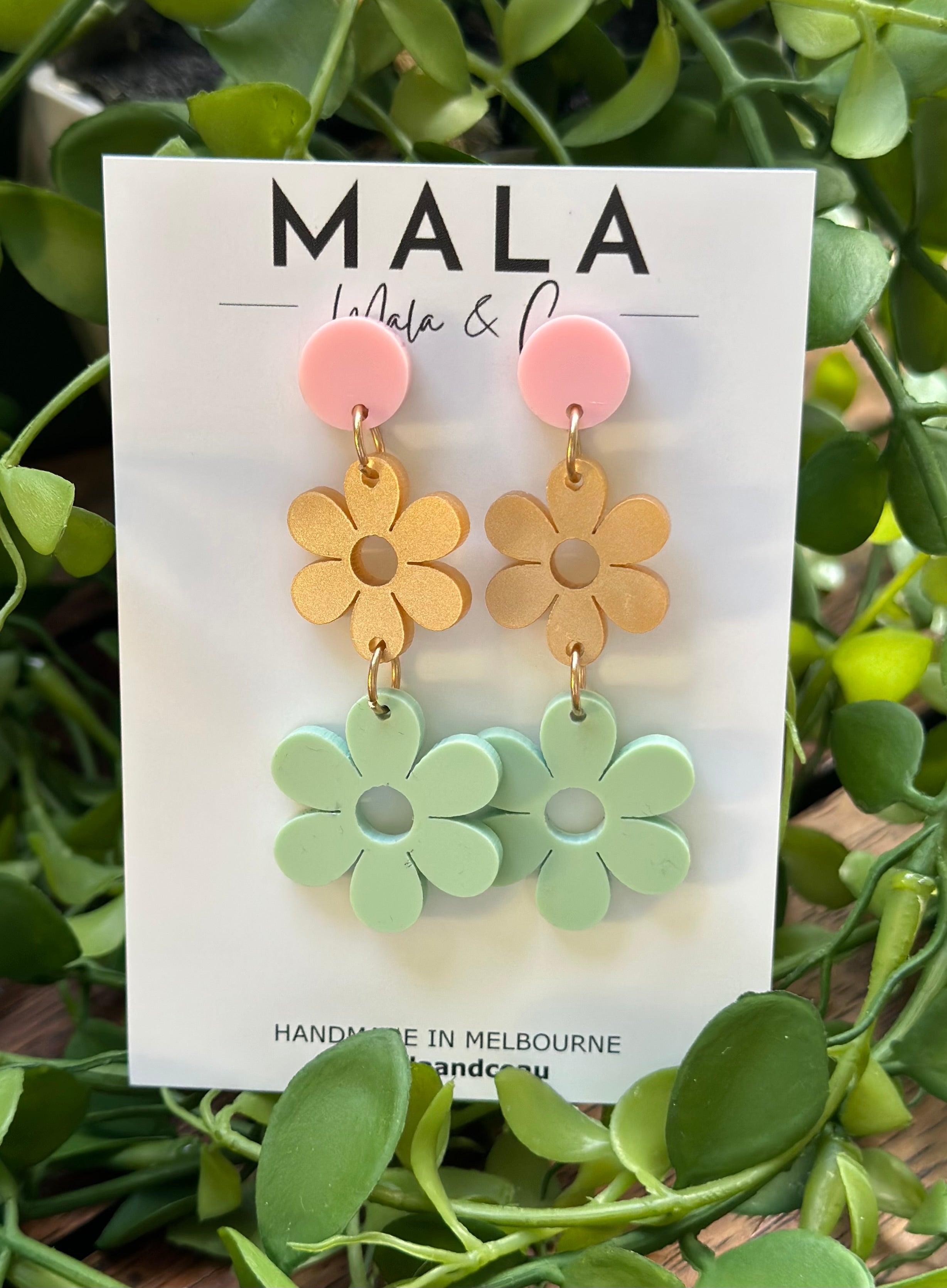 Daisy Dangles