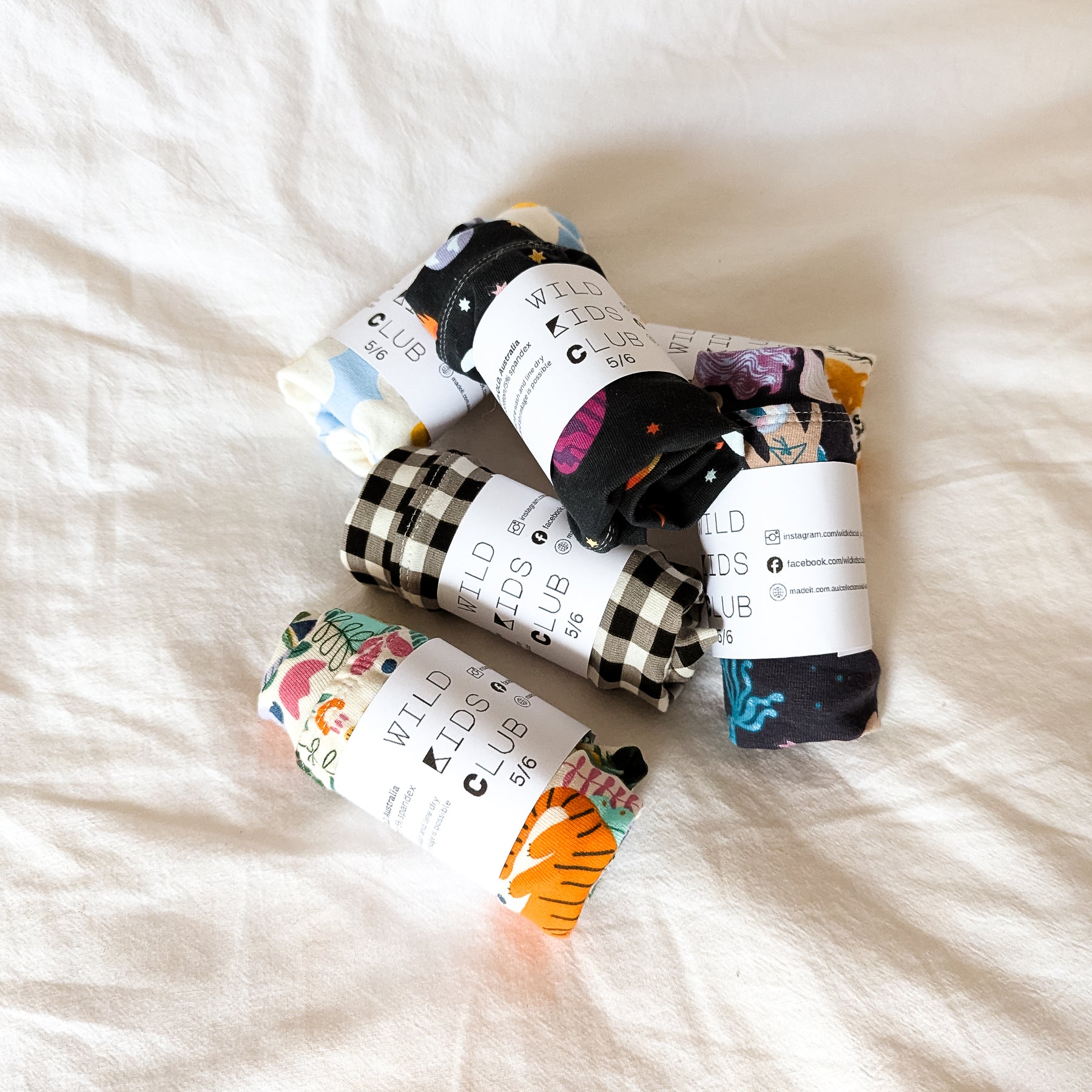 Astronauts in space organic underpants for kids sizes 1 to 12