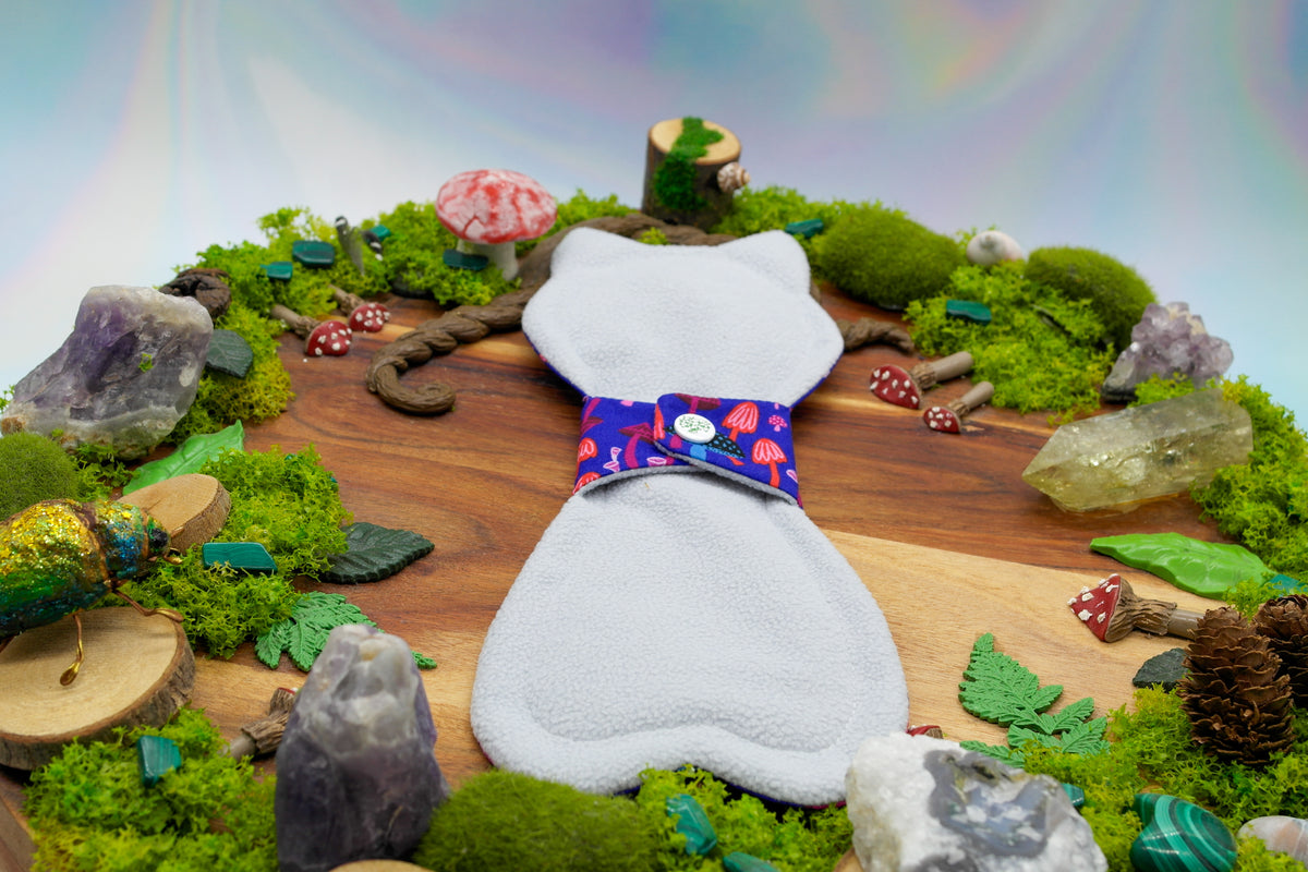 Reusable cloth pad 10" Moderate - Magic Mushroom