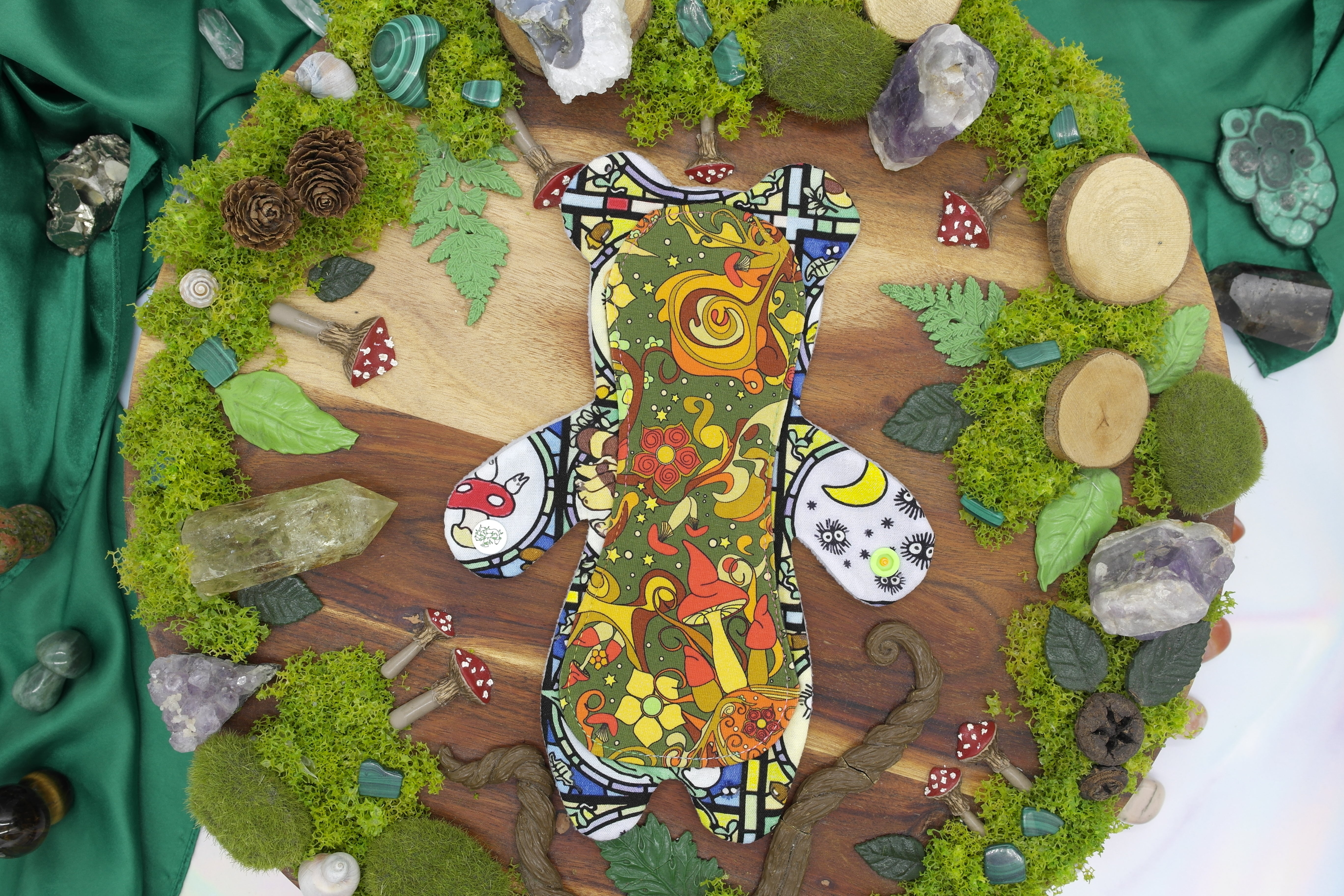 Sustainable reusable cloth pad 8" Moderate - Forest magic bear