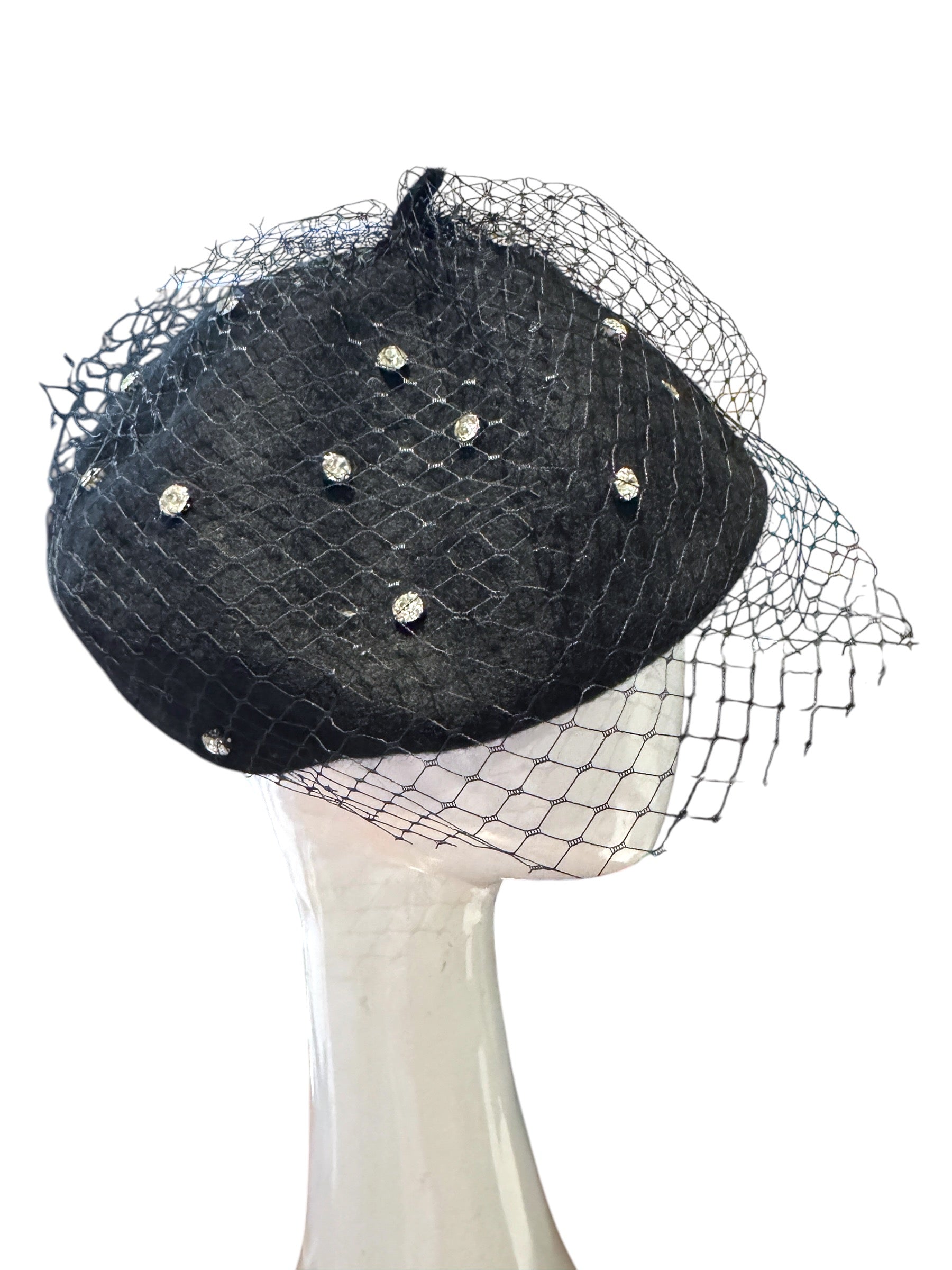 Black French Beret with Veiling