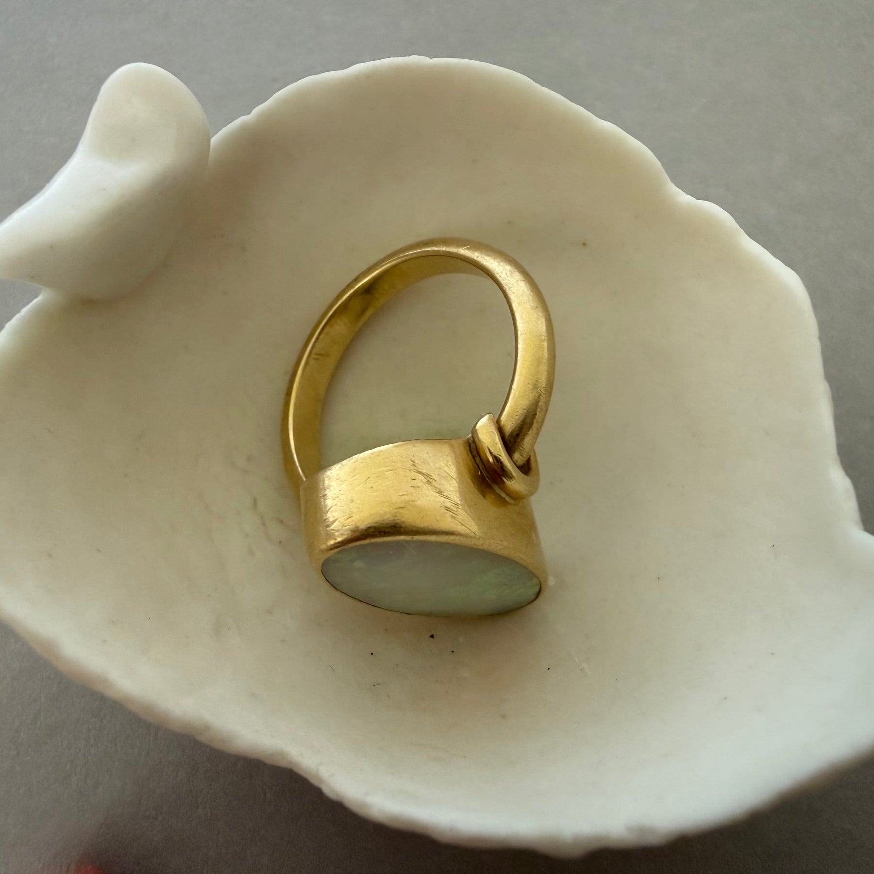 Porcelain ring dish with dove